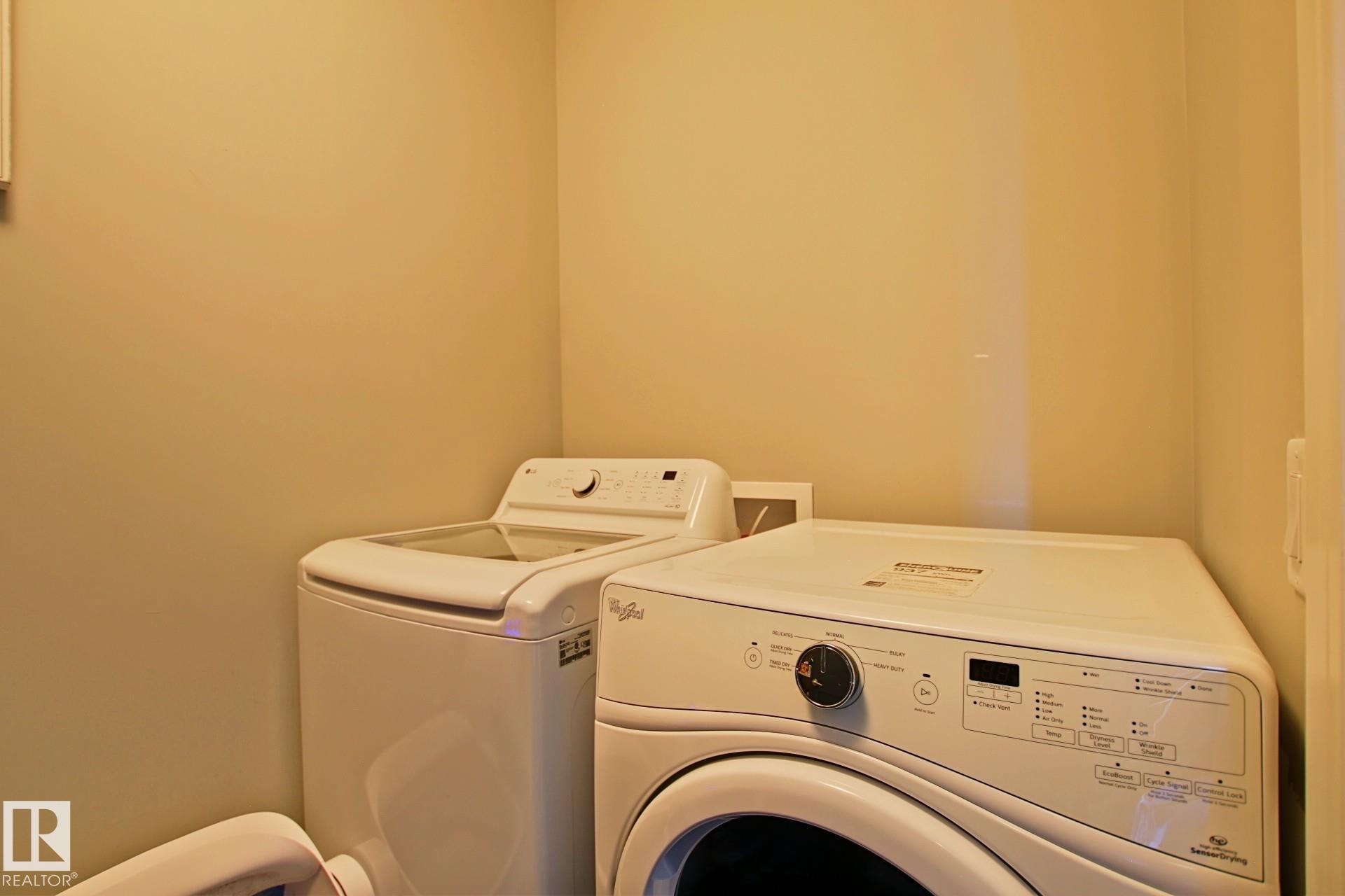 Dedicated laundry area - 9711 223 Street, Edmonton, AB
