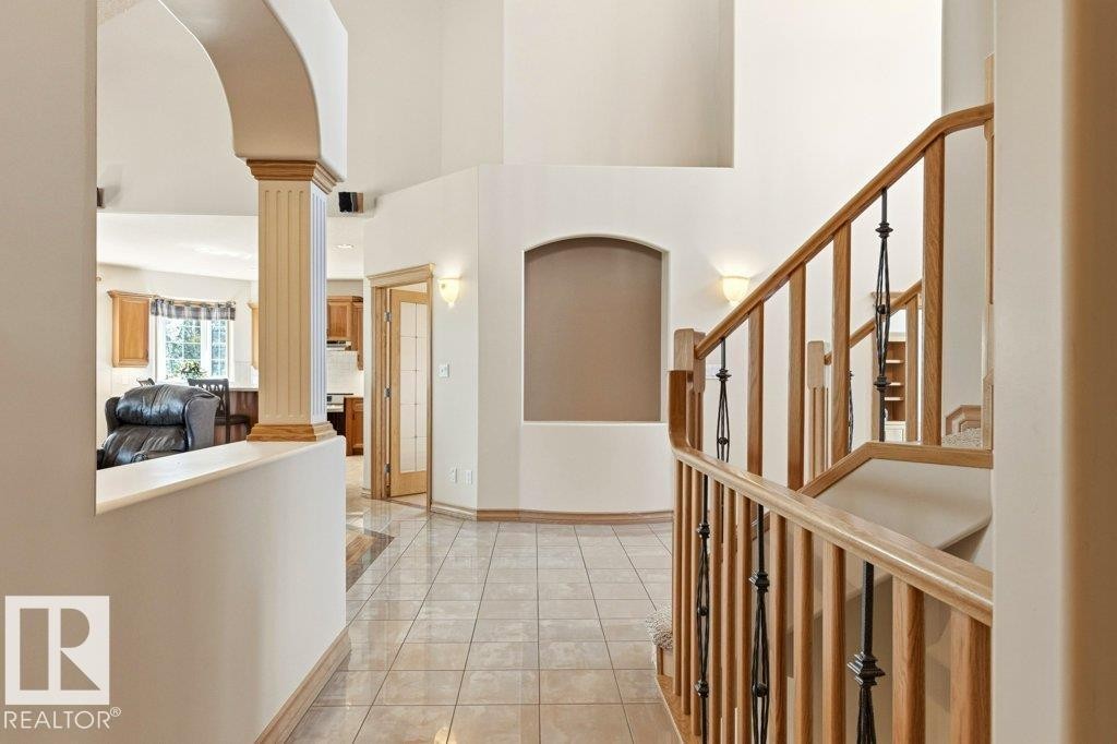 244 Wolf Willow Road, Edmonton, AB - Indoor Photo Showing Other Room
