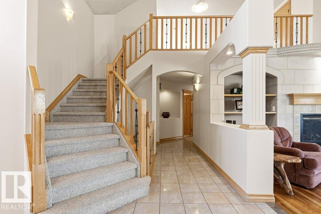 244 Wolf Willow Road, Edmonton, AB - Indoor Photo Showing Other Room