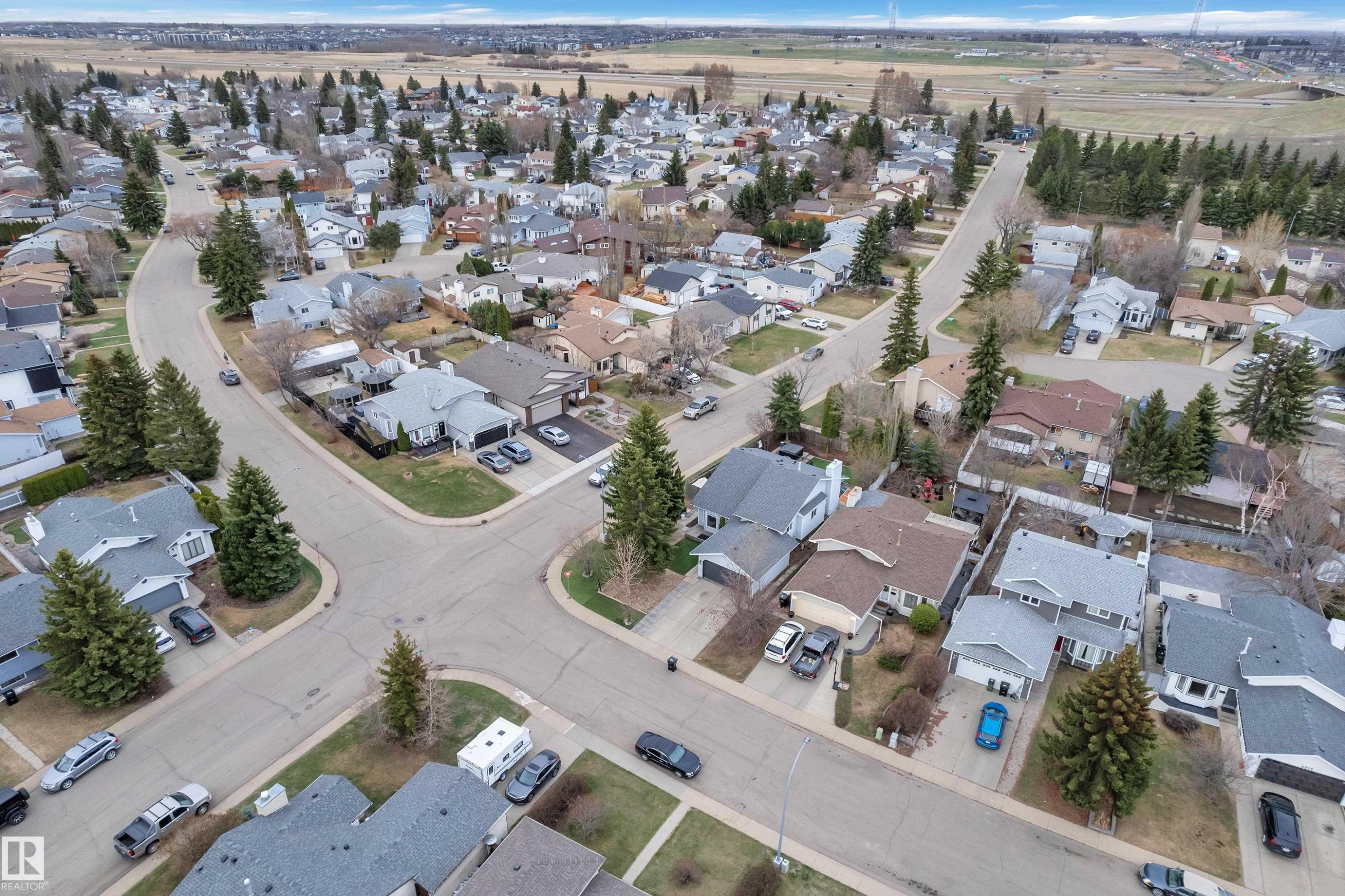 4903 11A Avenue, Edmonton, AB - Outdoor With View