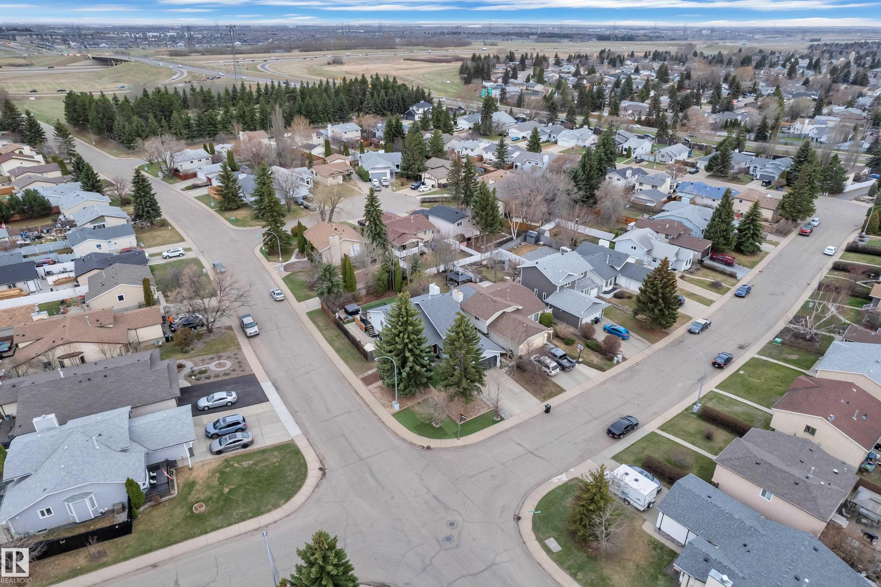 4903 11A Avenue, Edmonton, AB - Outdoor With View