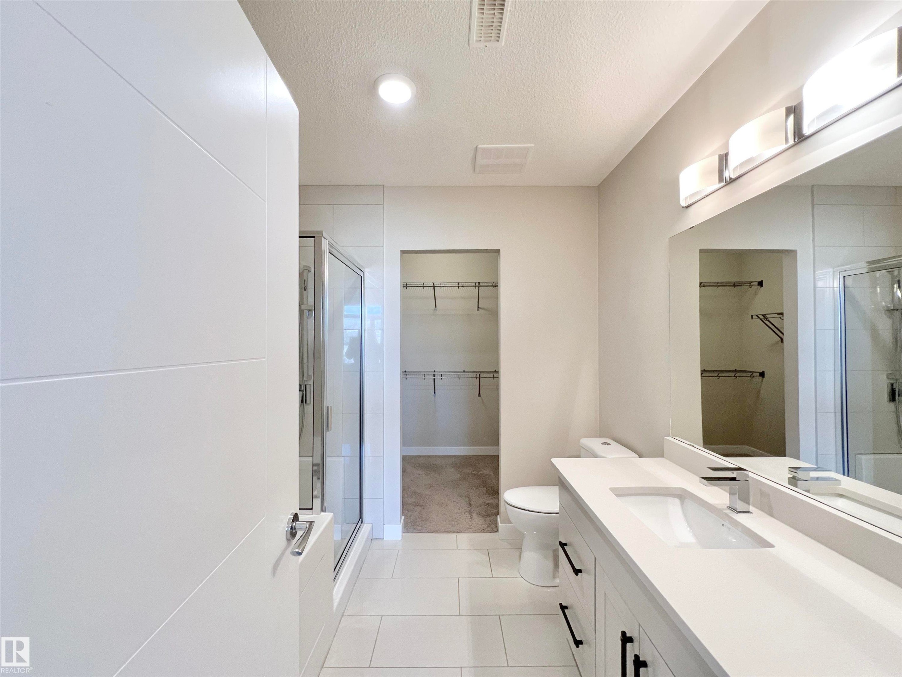 101 625 Leger Way, Edmonton, AB - Indoor Photo Showing Bathroom