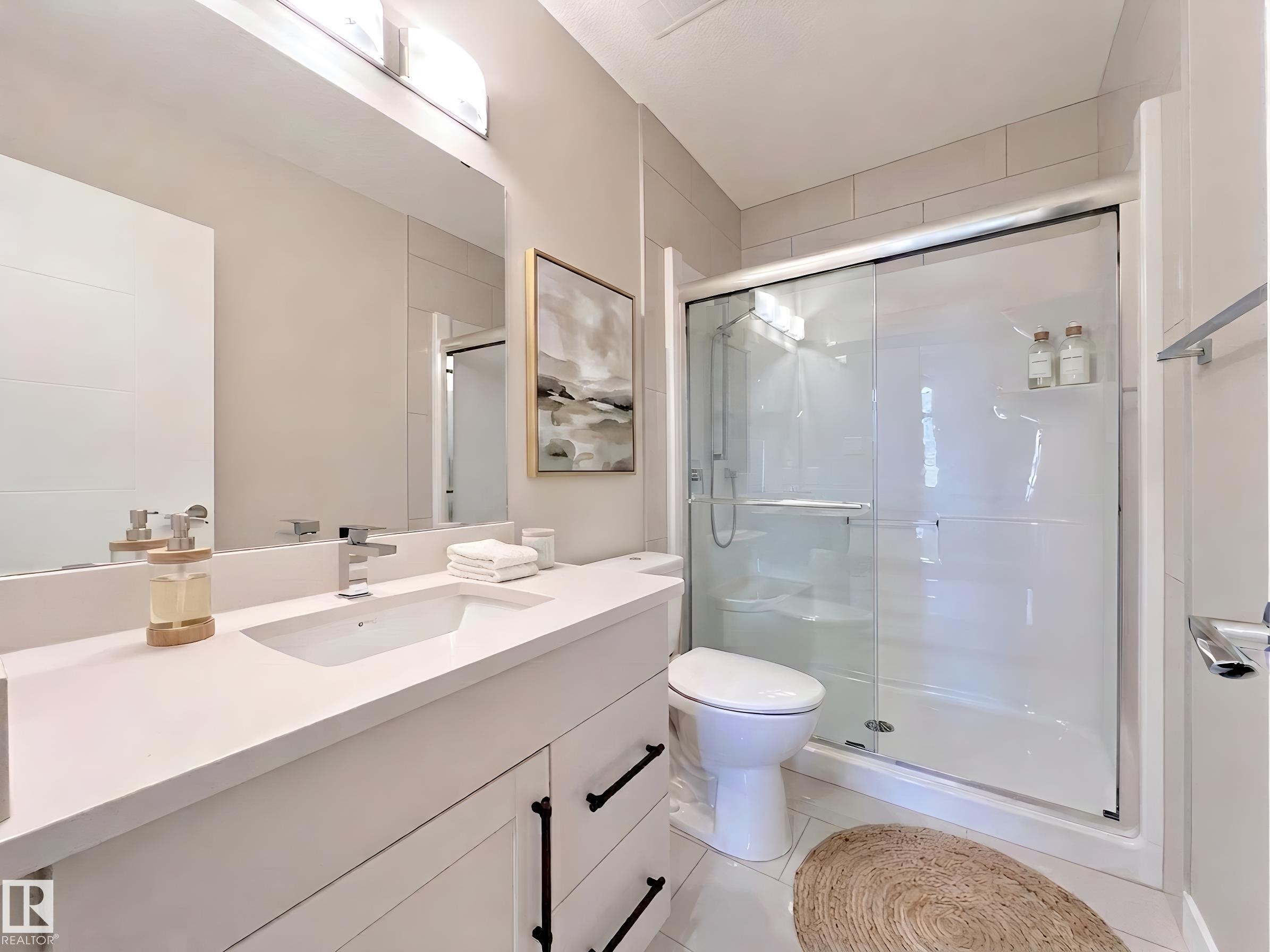 101 625 Leger Way, Edmonton, AB - Indoor Photo Showing Bathroom