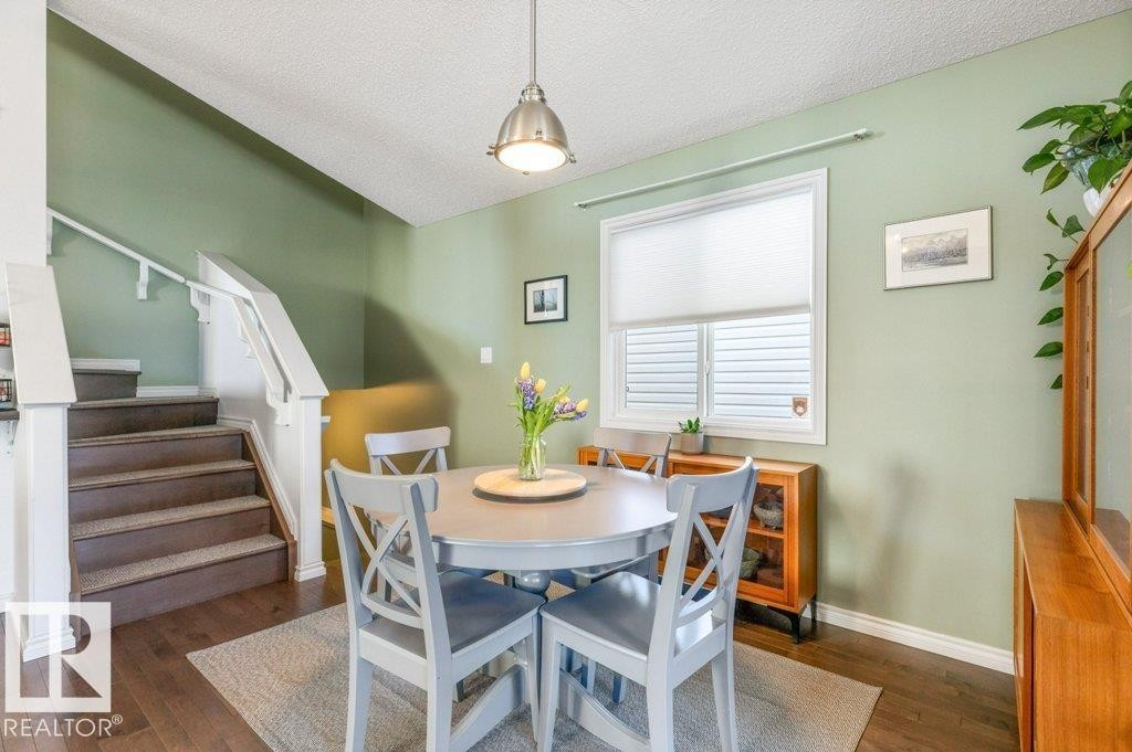 21414 94A Avenue, Edmonton, AB - Indoor Photo Showing Dining Room