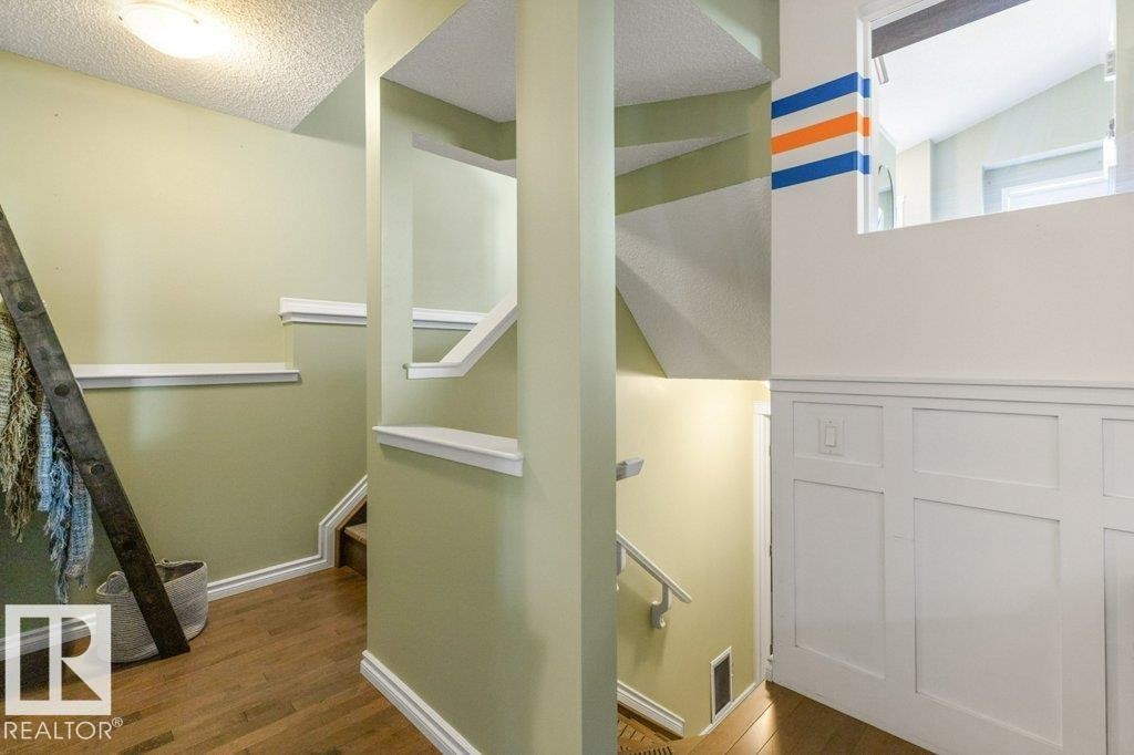 21414 94A Avenue, Edmonton, AB - Indoor Photo Showing Other Room