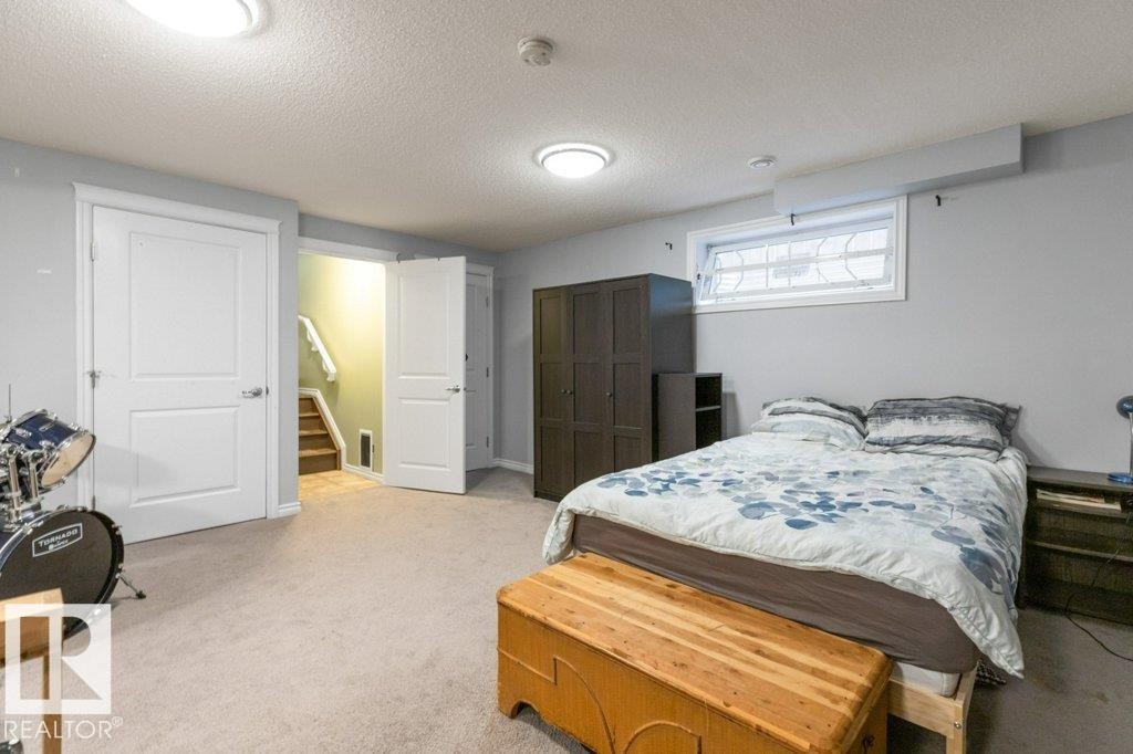 21414 94A Avenue, Edmonton, AB - Indoor Photo Showing Bedroom