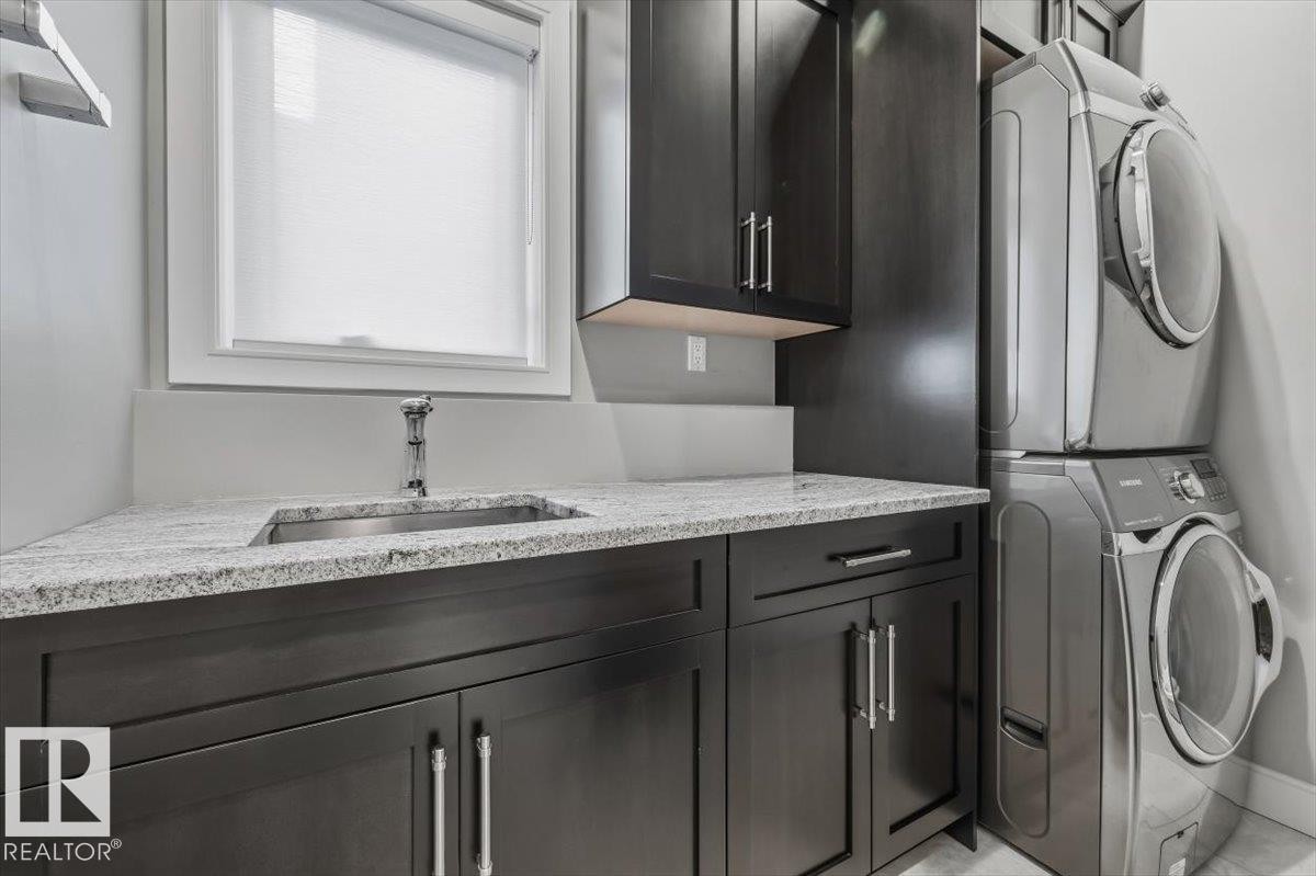 819 Albany Cove, Edmonton, AB - Indoor Photo Showing Laundry Room