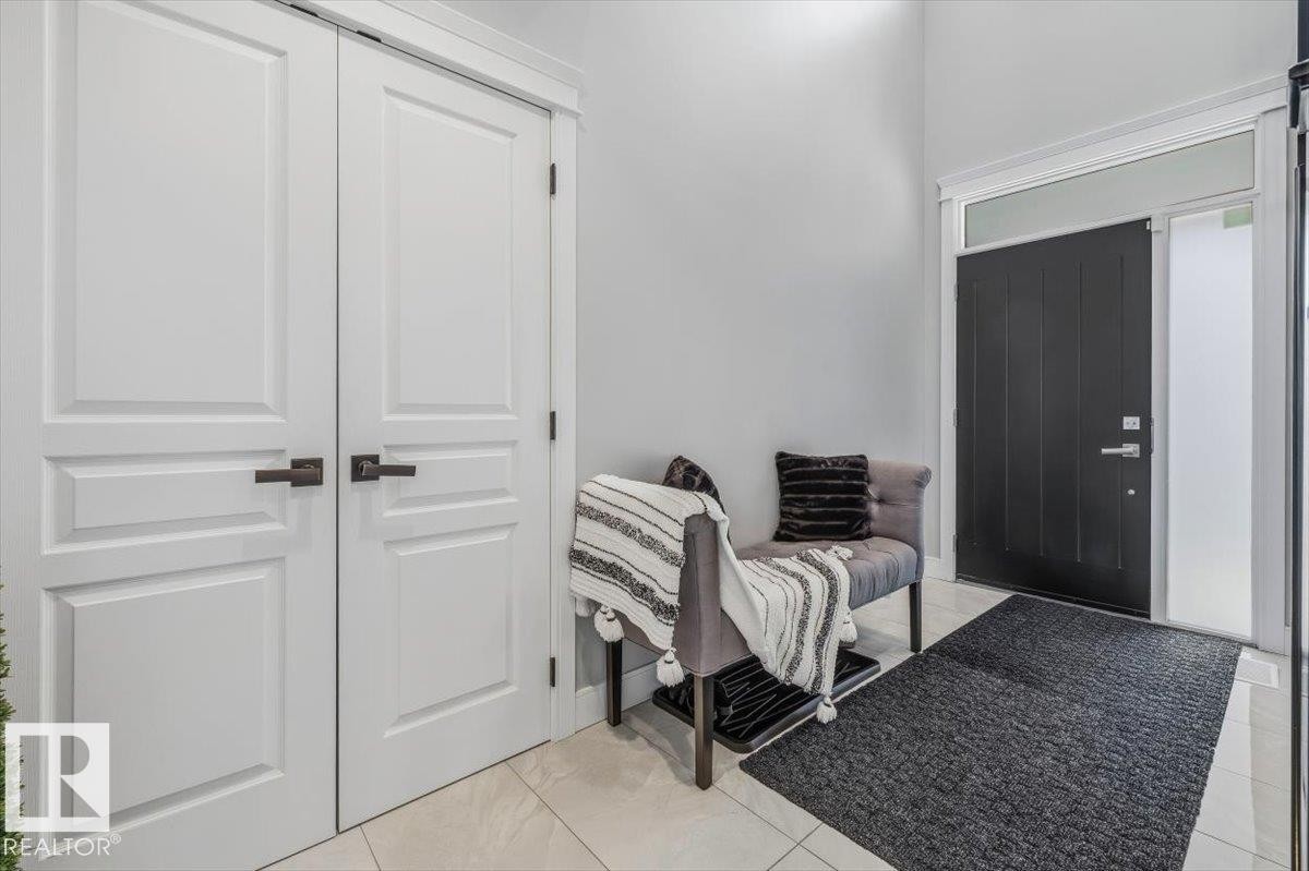 819 Albany Cove, Edmonton, AB - Indoor Photo Showing Other Room