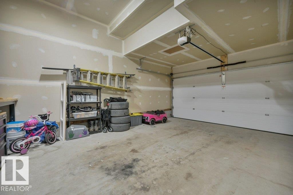 161 Larch Crescent, Leduc, AB - Indoor Photo Showing Garage
