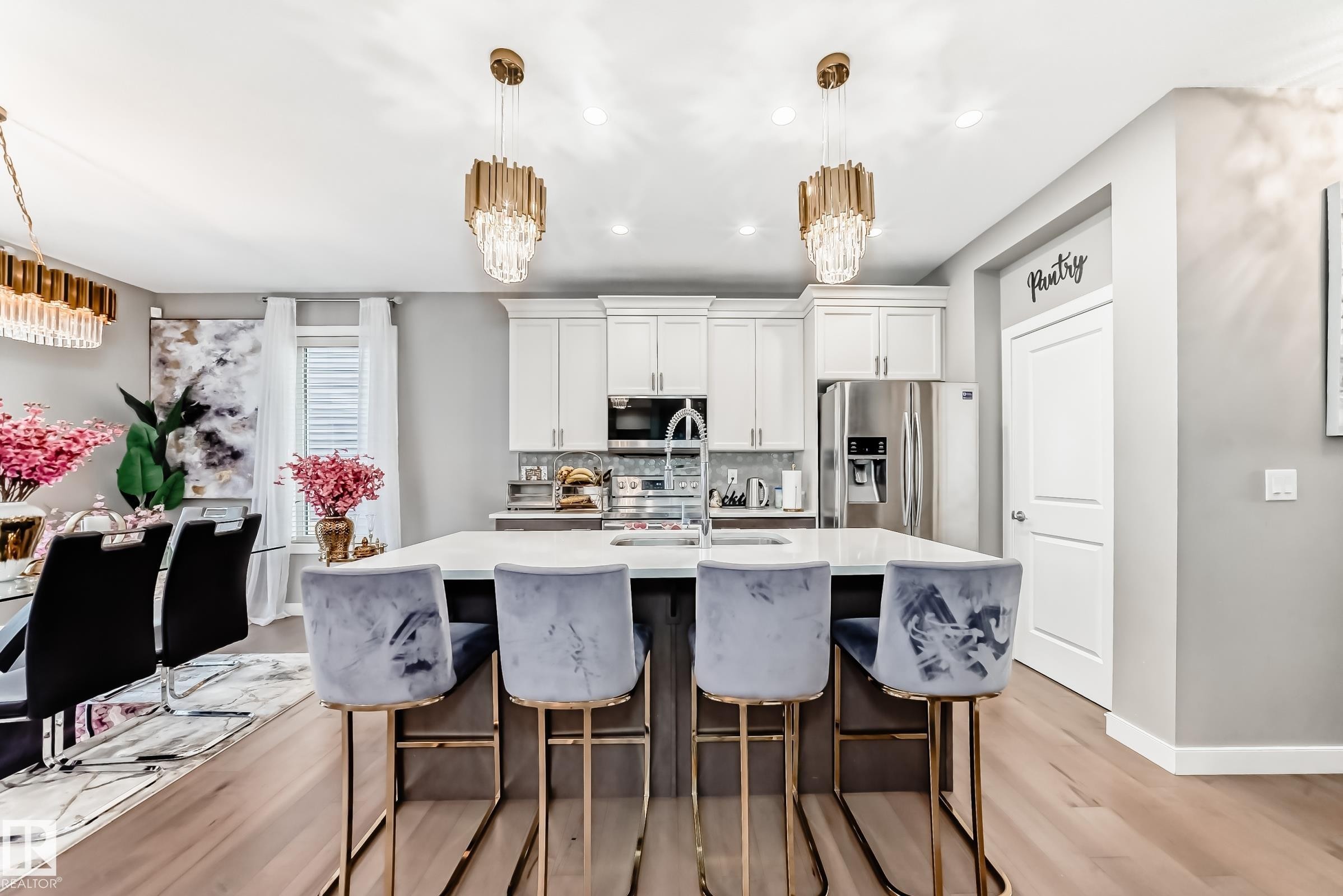 2012 200 Street, Edmonton, AB - Indoor