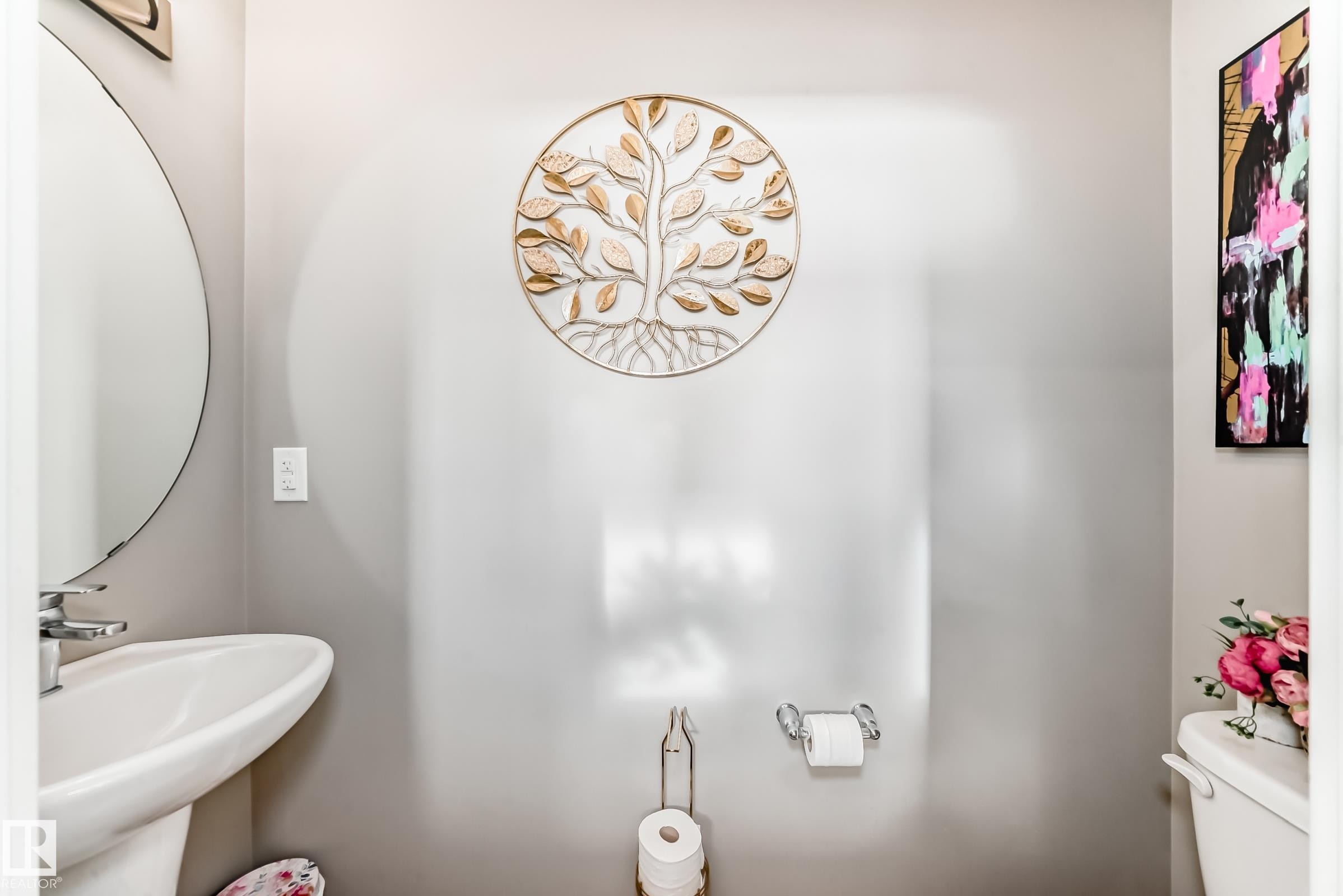 2012 200 Street, Edmonton, AB - Indoor Photo Showing Bathroom