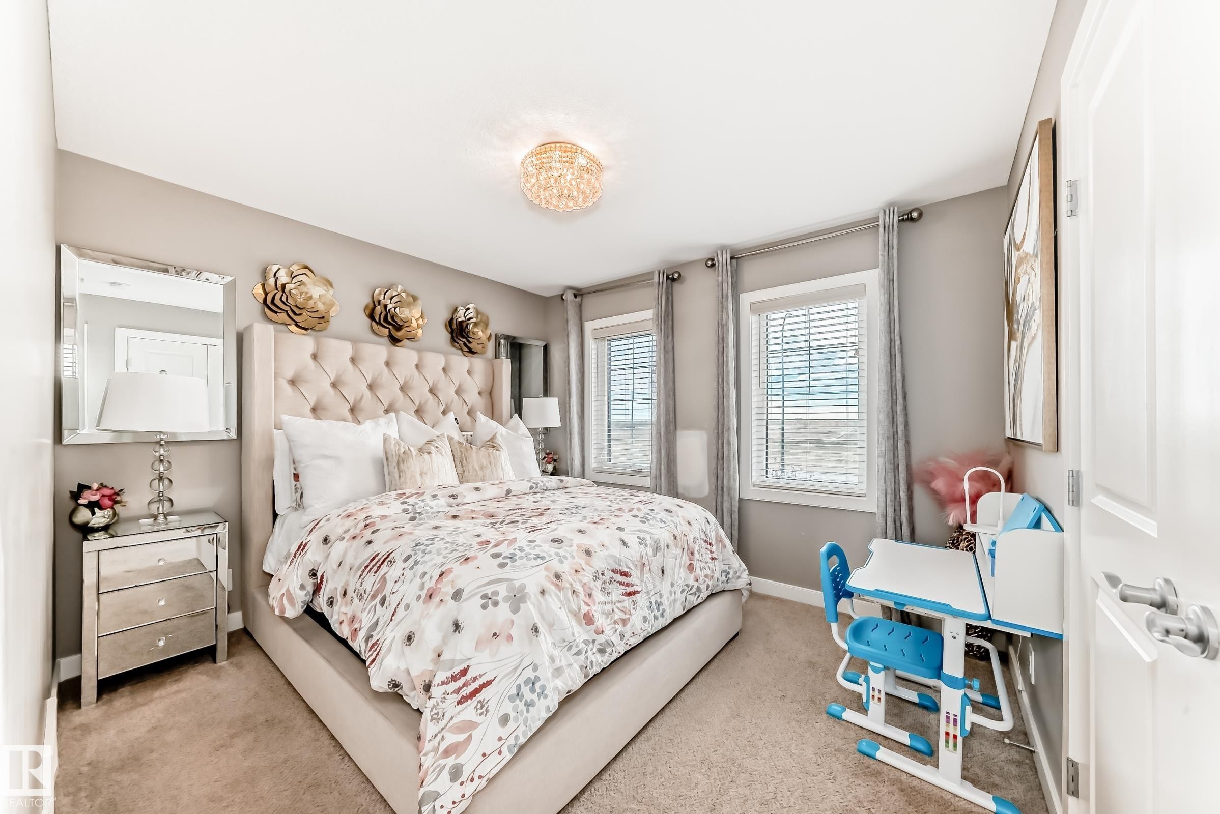 2012 200 Street, Edmonton, AB - Indoor Photo Showing Bedroom