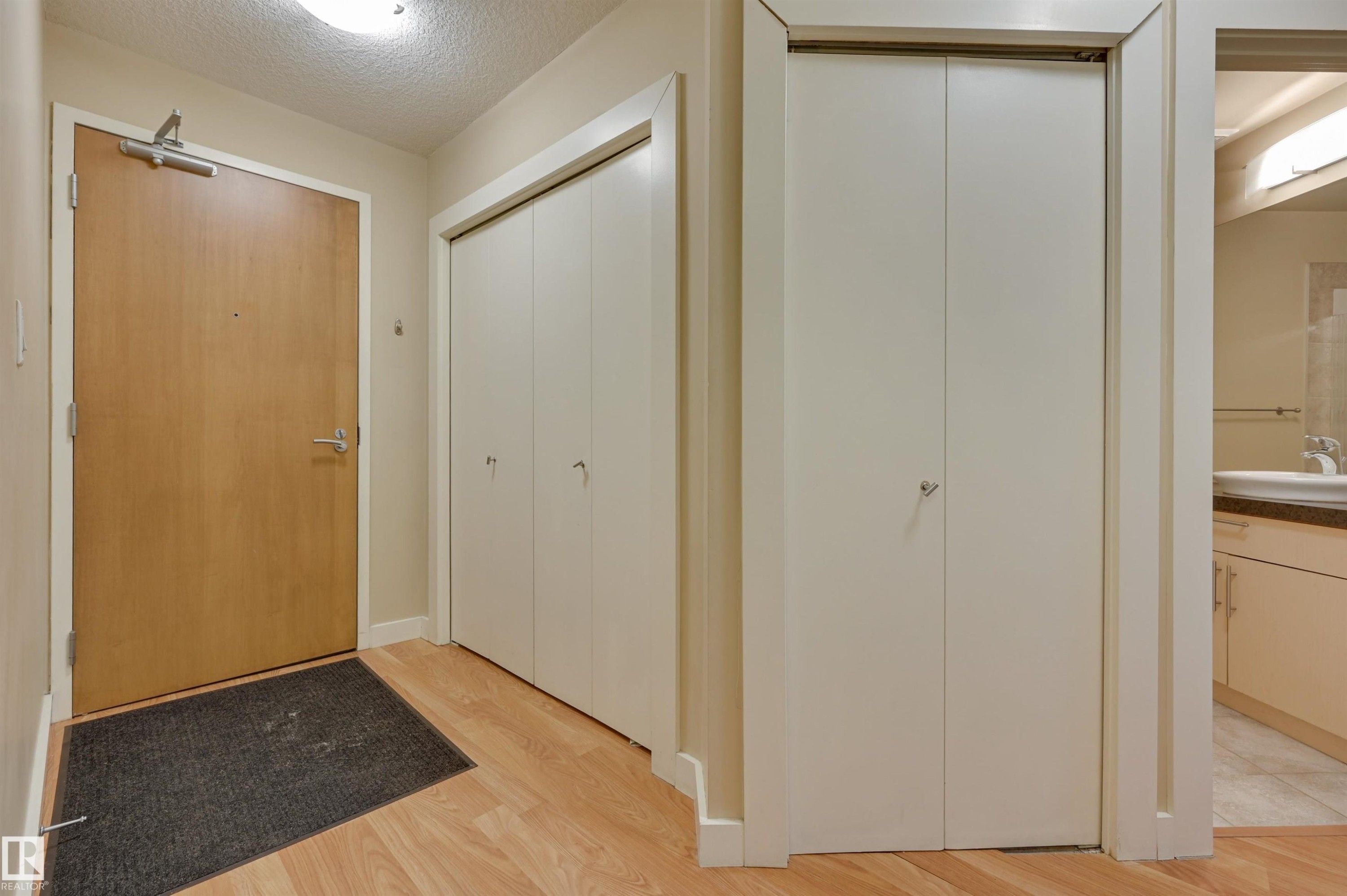 603 10136 104 Street, Edmonton, AB - Indoor Photo Showing Other Room