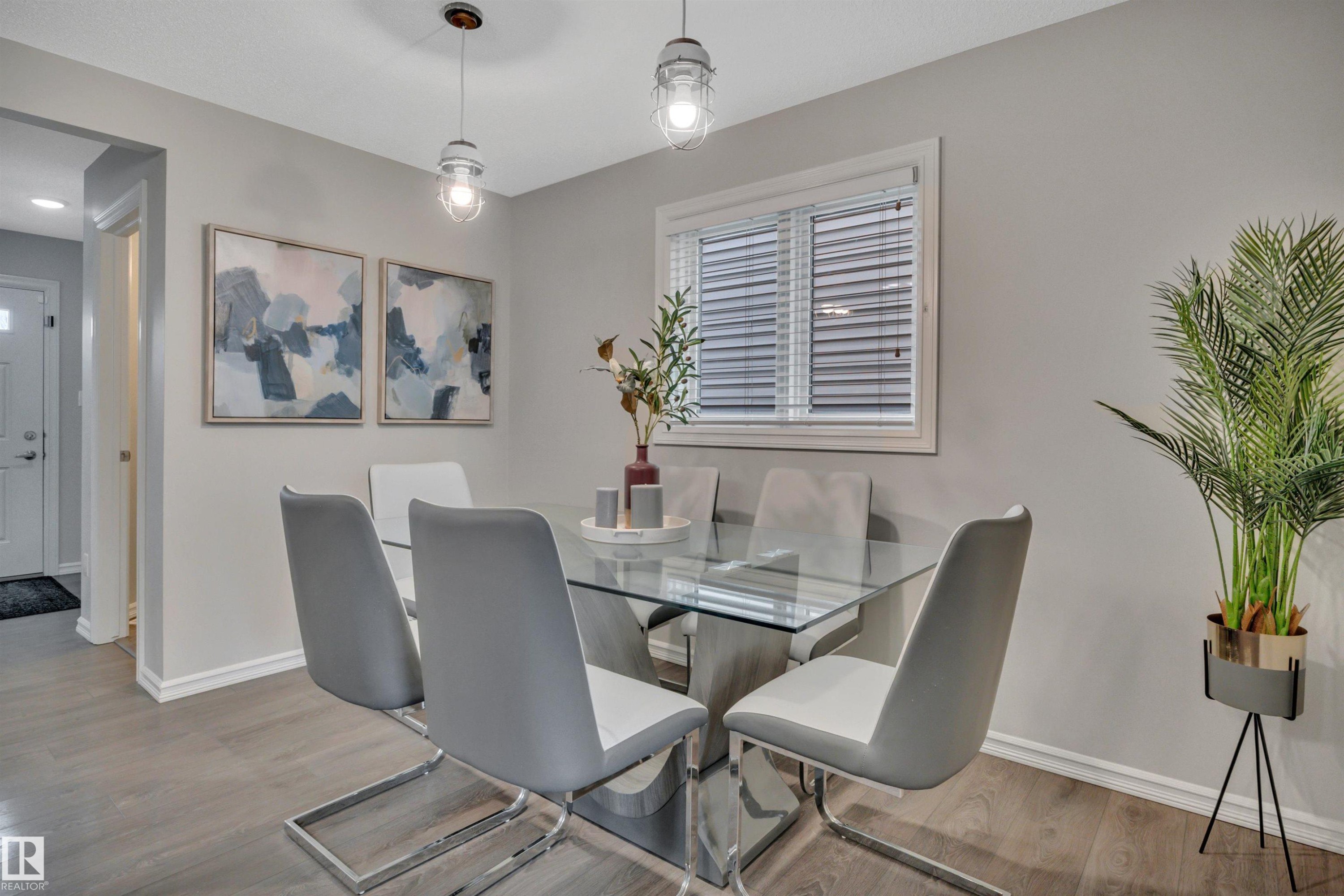 22220 88 Avenue, Edmonton, AB - Indoor Photo Showing Dining Room