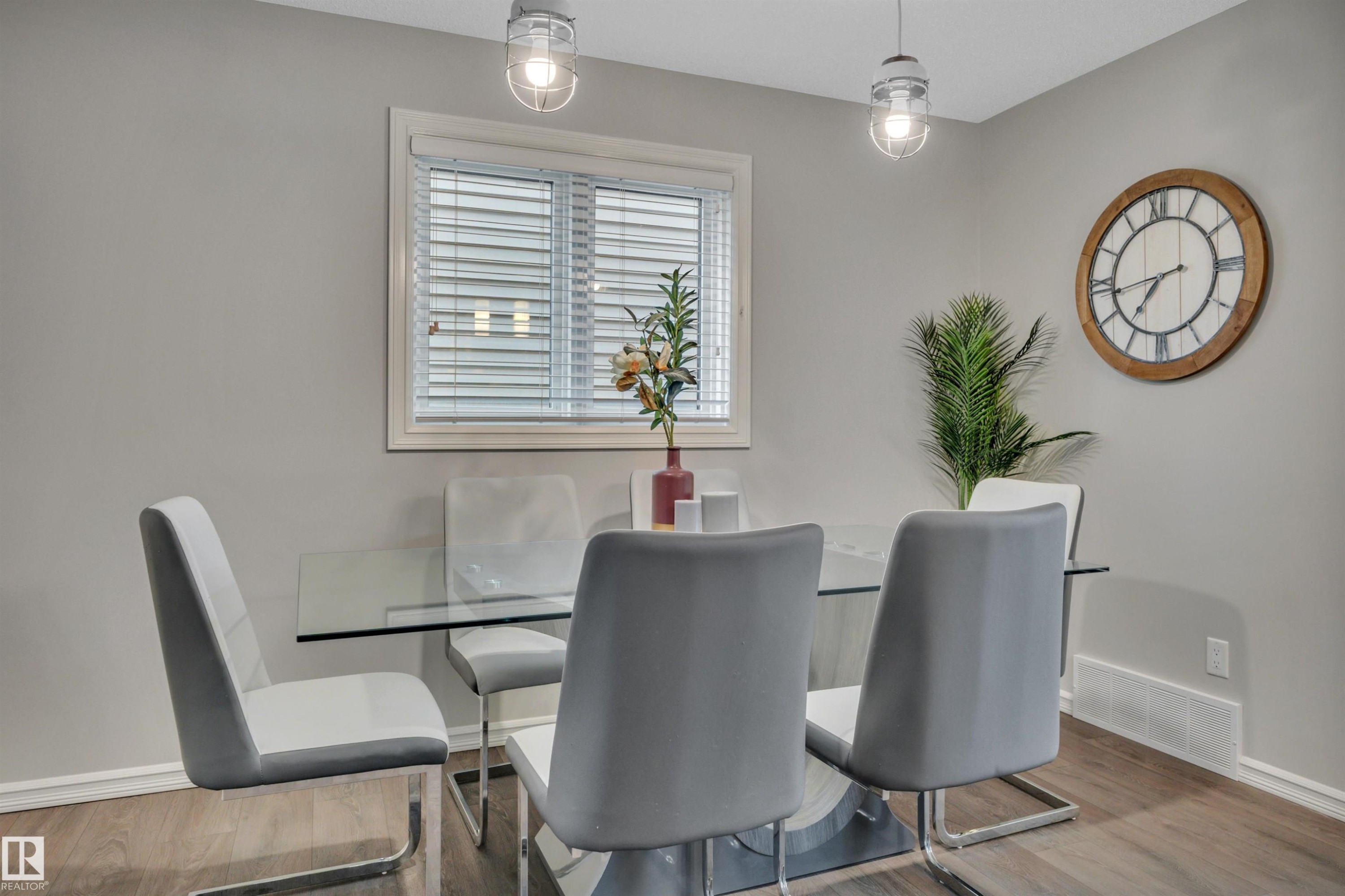 22220 88 Avenue, Edmonton, AB - Indoor Photo Showing Dining Room