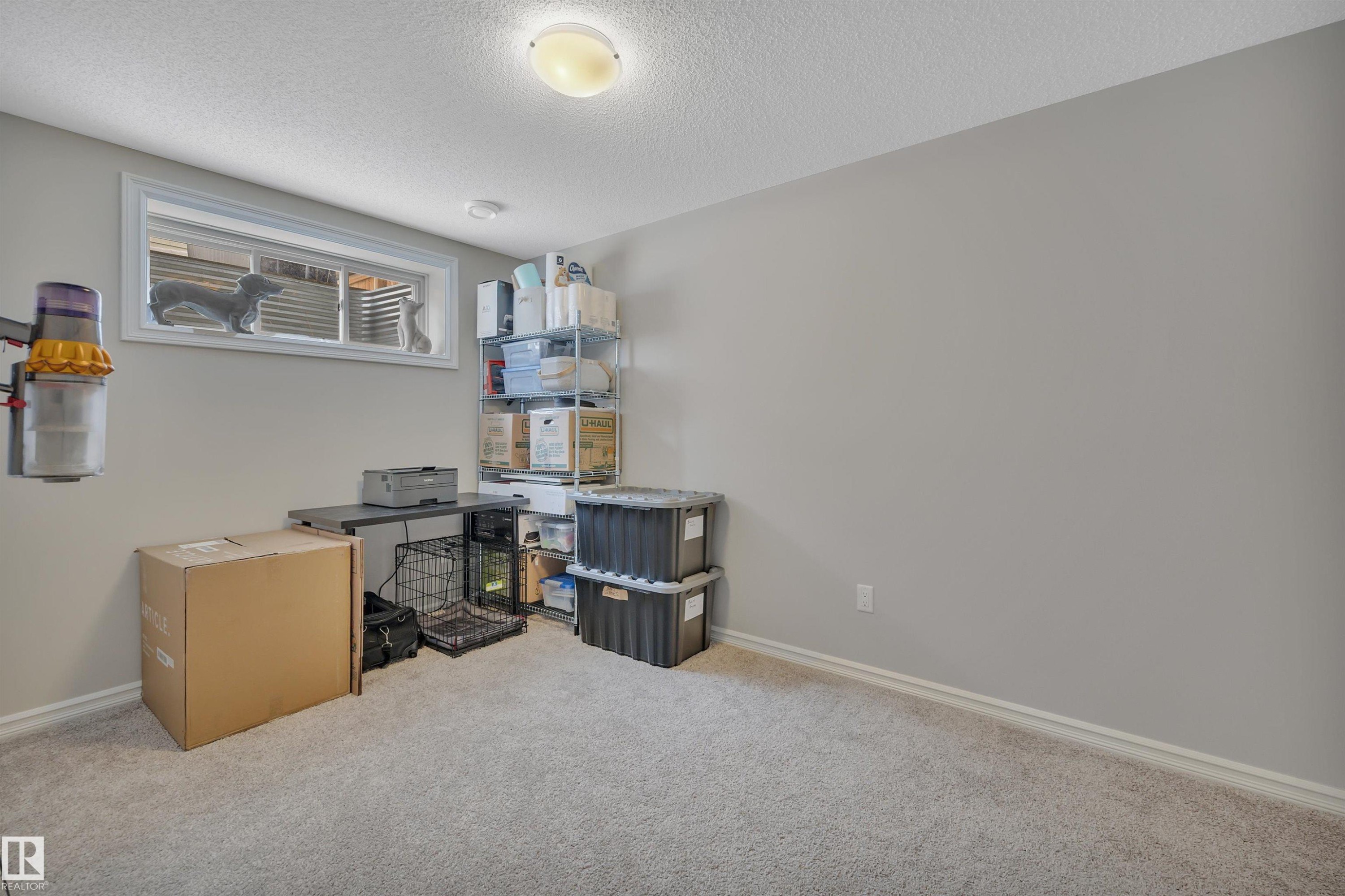 22220 88 Avenue, Edmonton, AB - Indoor Photo Showing Office
