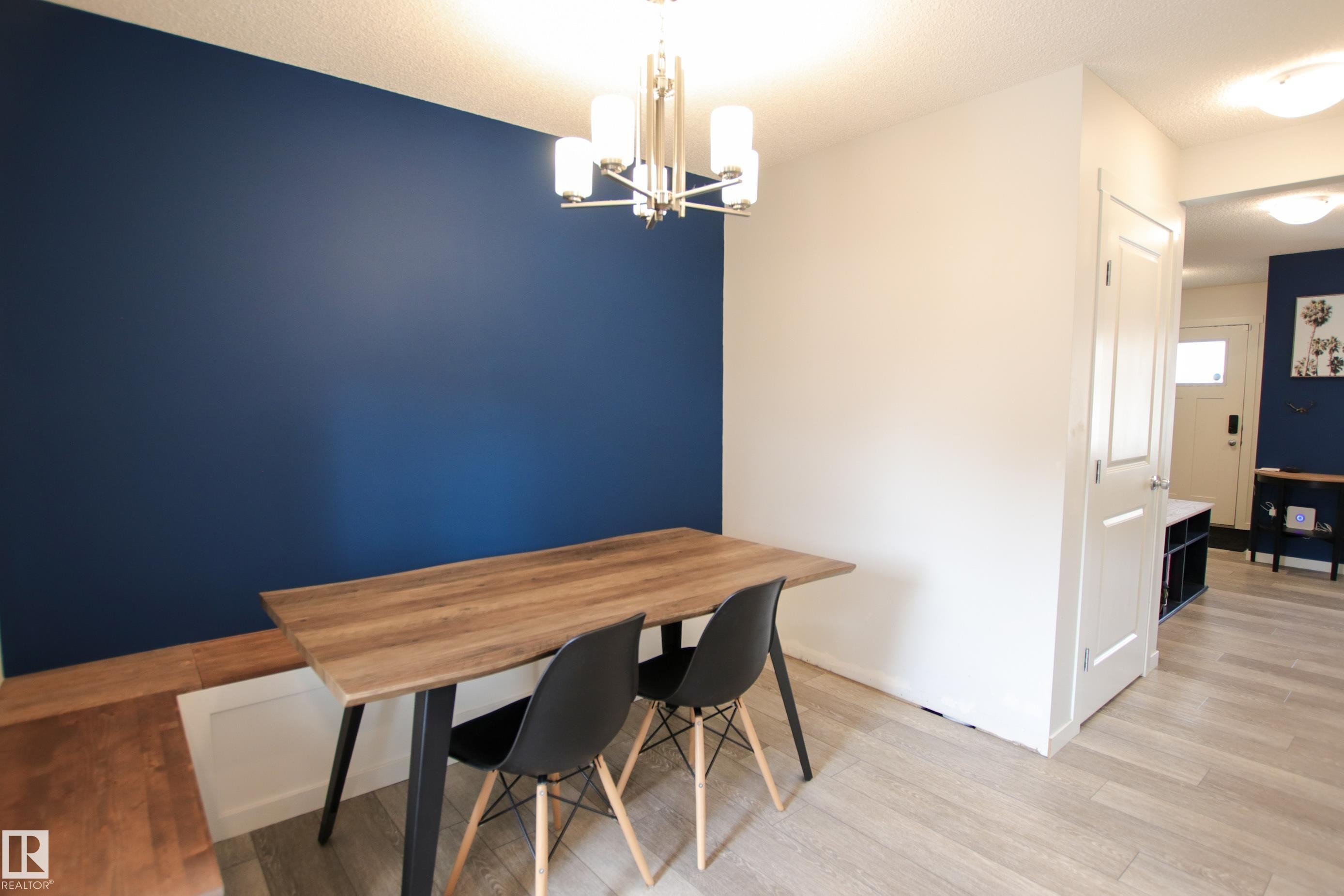 2509 14 Avenue, Edmonton, AB - Indoor Photo Showing Dining Room