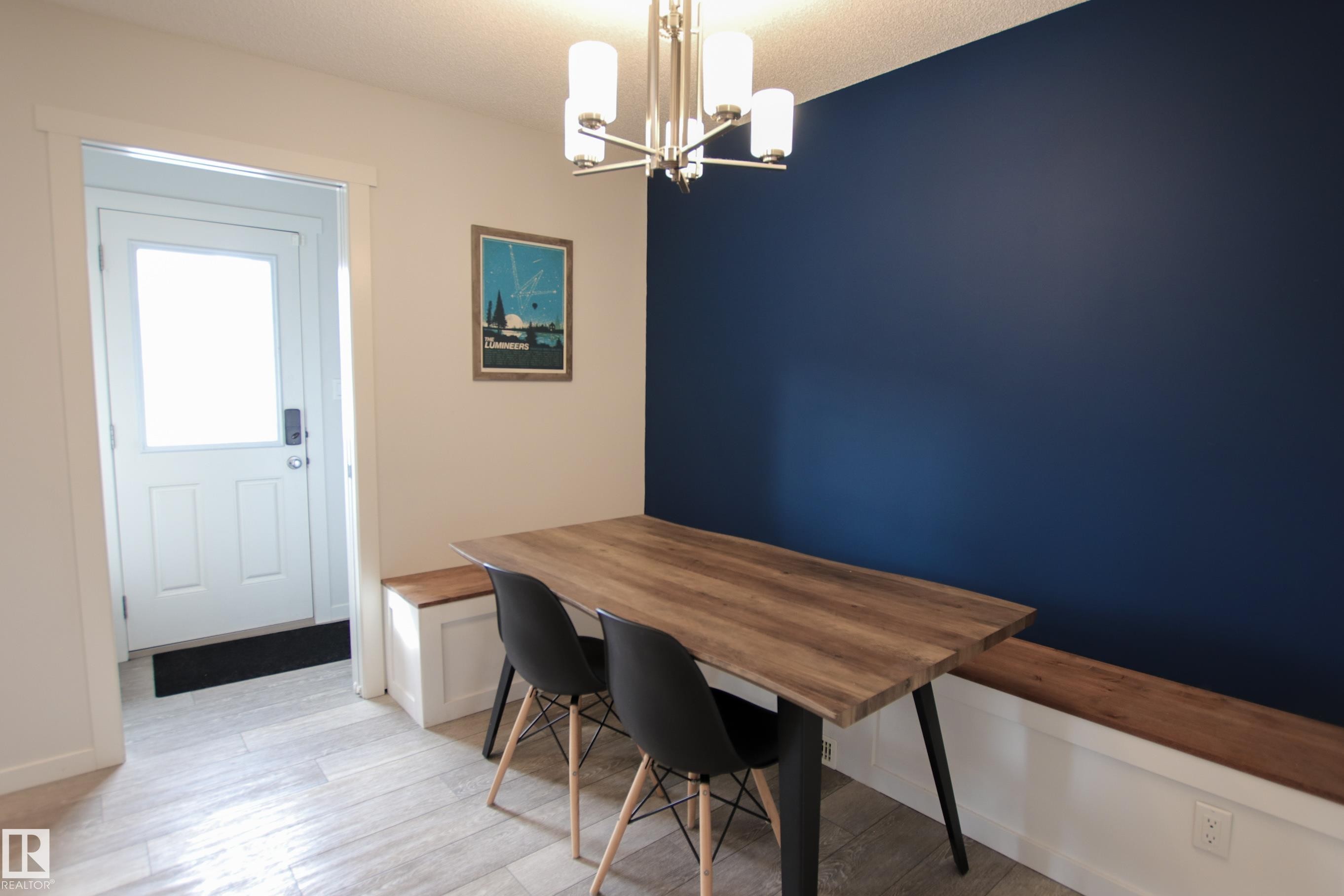 2509 14 Avenue, Edmonton, AB - Indoor