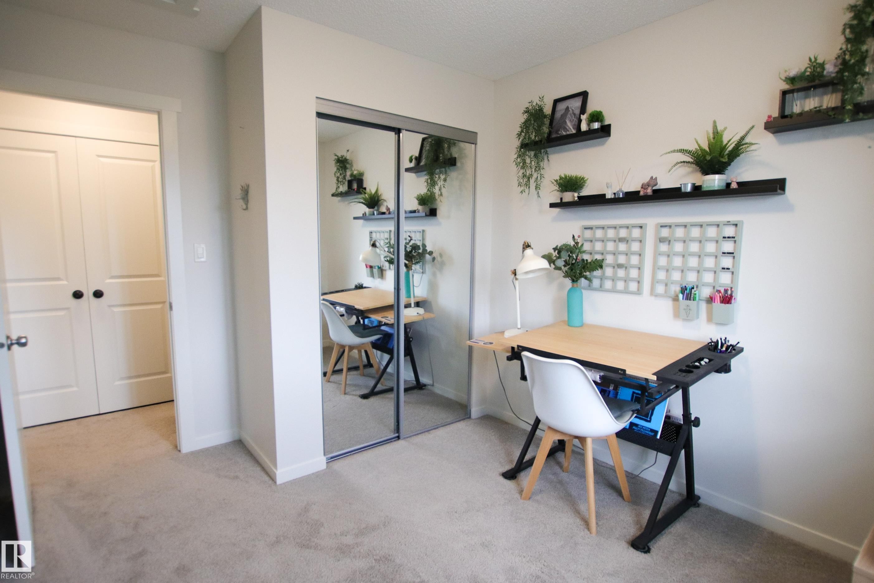 2509 14 Avenue, Edmonton, AB - Indoor