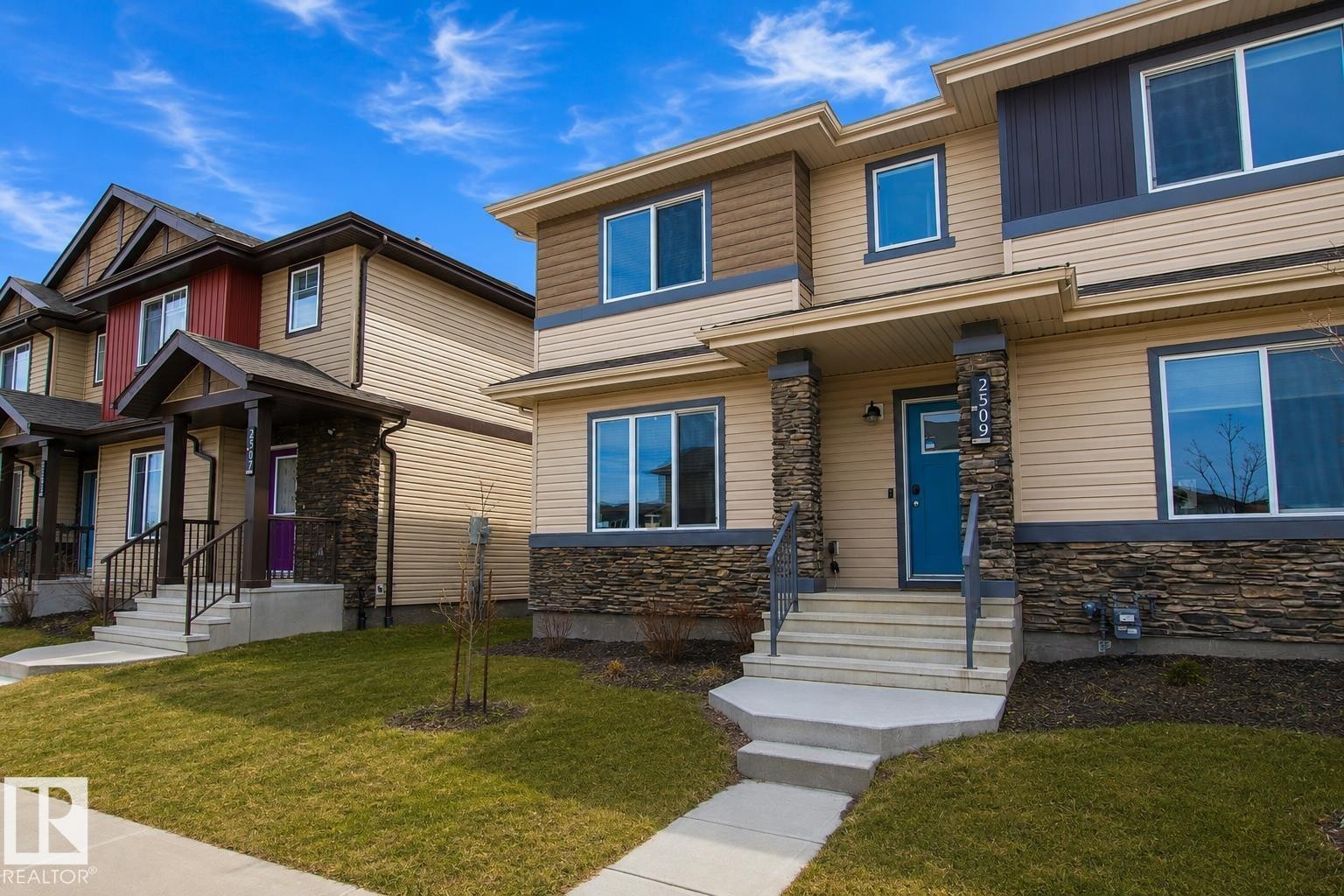 2509 14 Avenue, Edmonton, AB - Outdoor With Facade