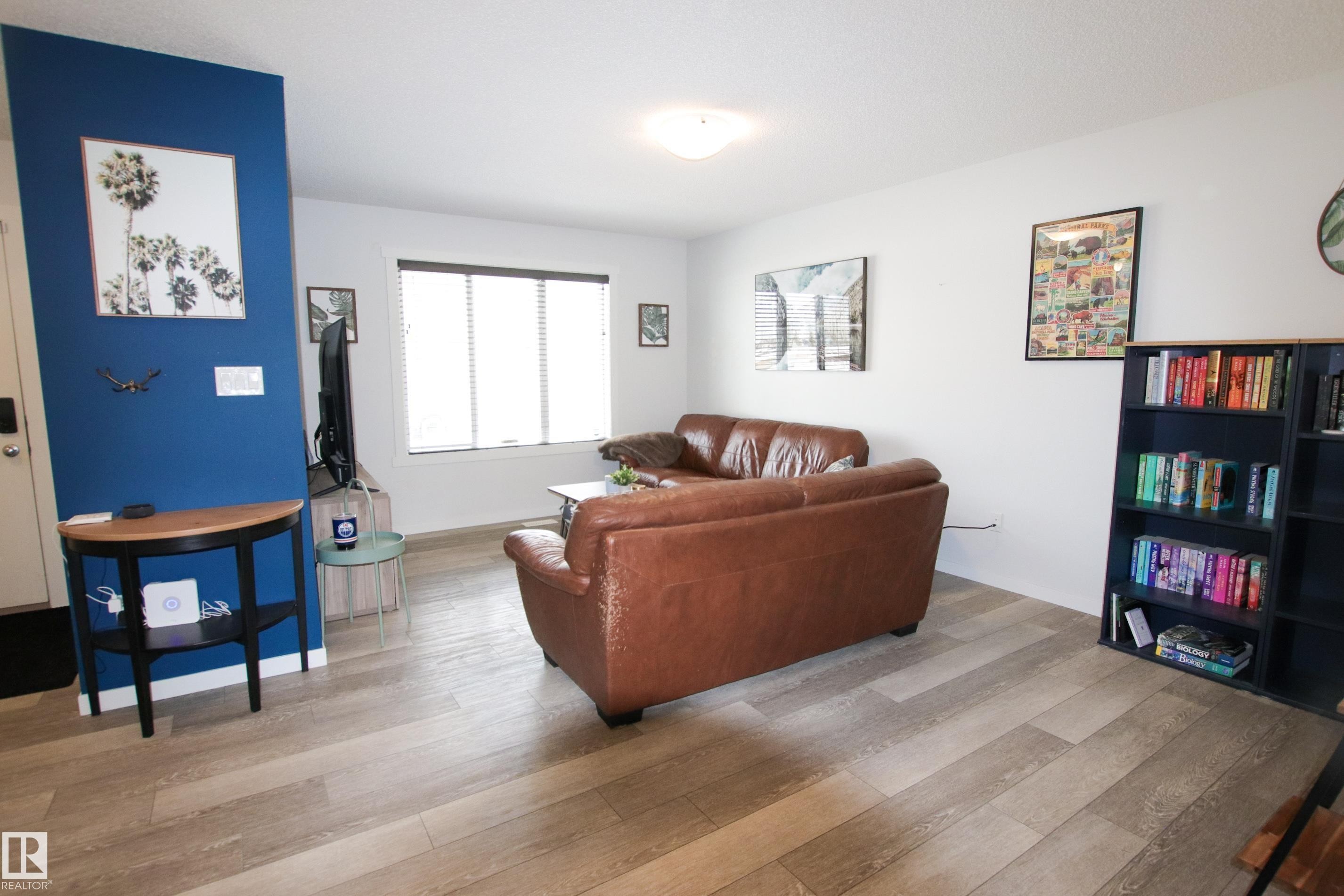 2509 14 Avenue, Edmonton, AB - Indoor