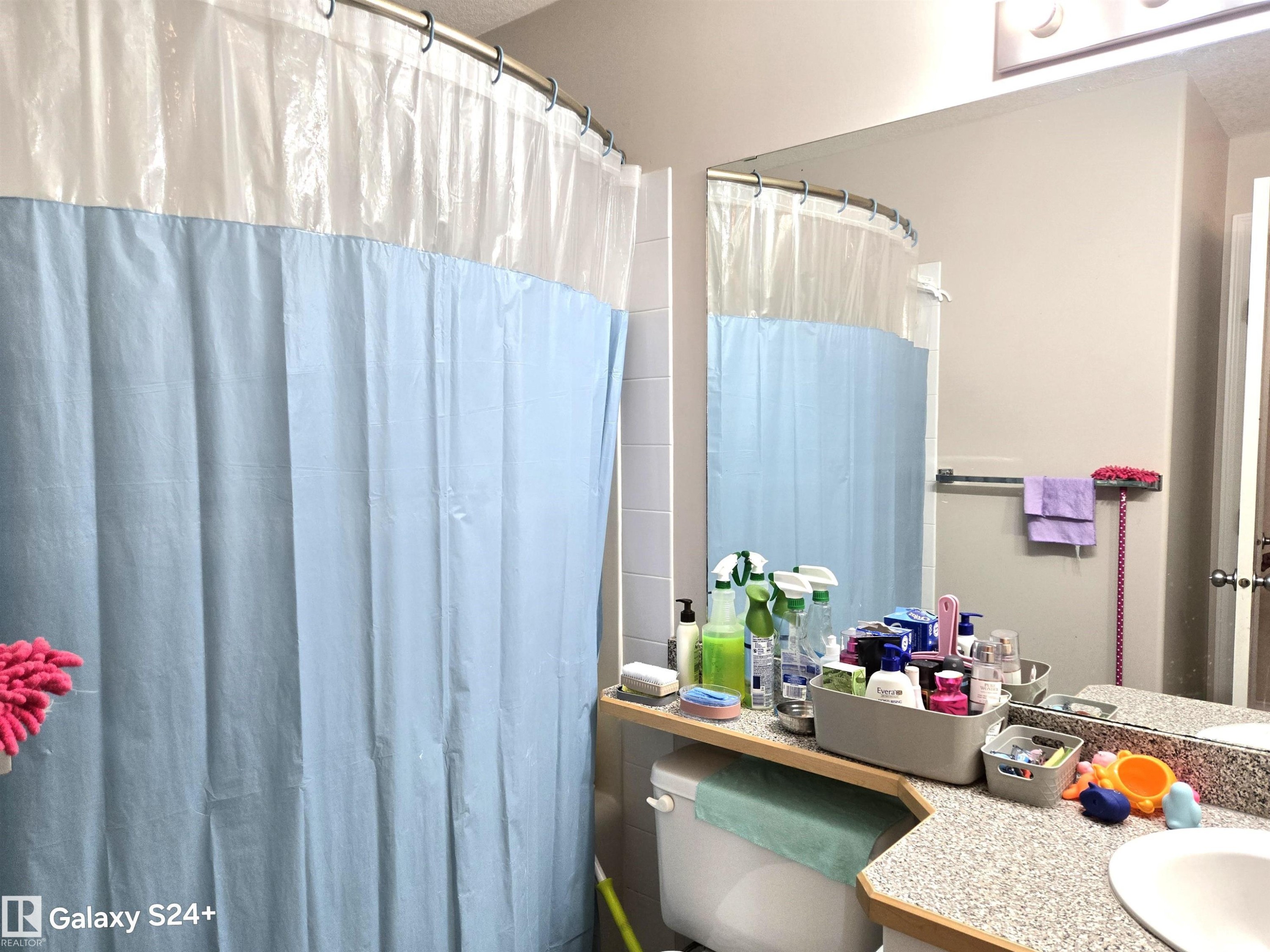 302 151 Edwards Dr, Edmonton, AB - Indoor Photo Showing Bathroom