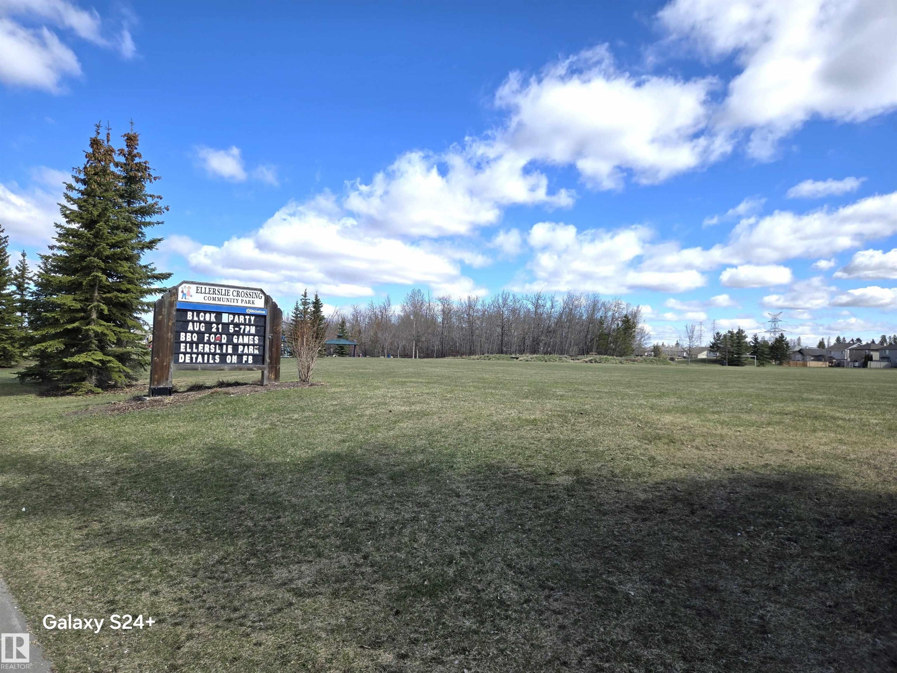 302 151 Edwards Dr, Edmonton, AB - Outdoor With View