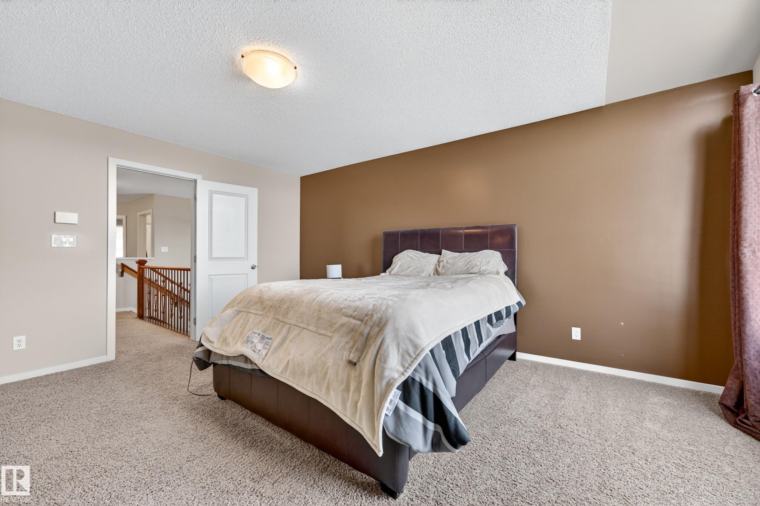 22055 95 Avenue Nw, Edmonton, AB - Indoor Photo Showing Bedroom
