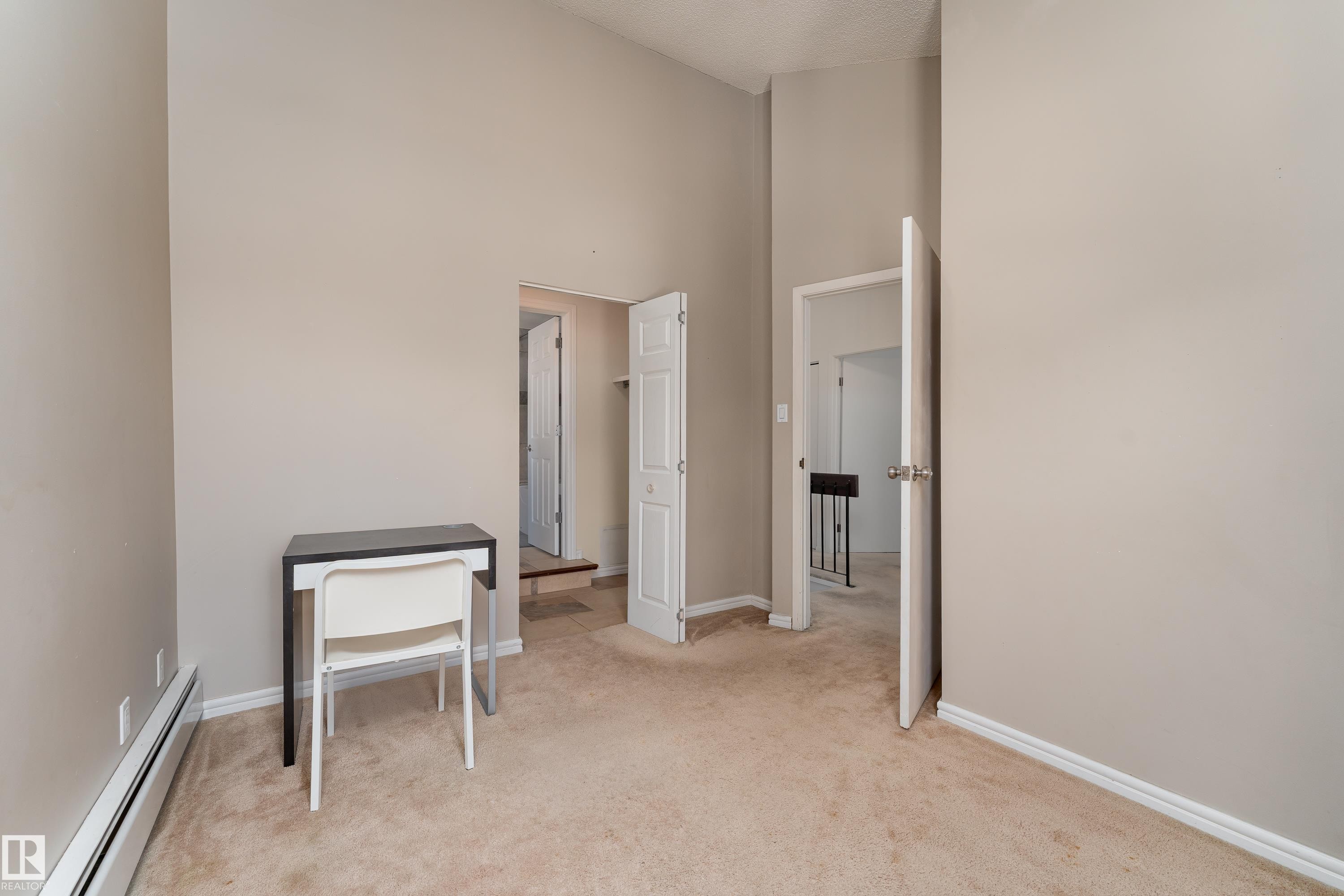 11120 83 Avenue, Edmonton, AB - Indoor Photo Showing Other Room