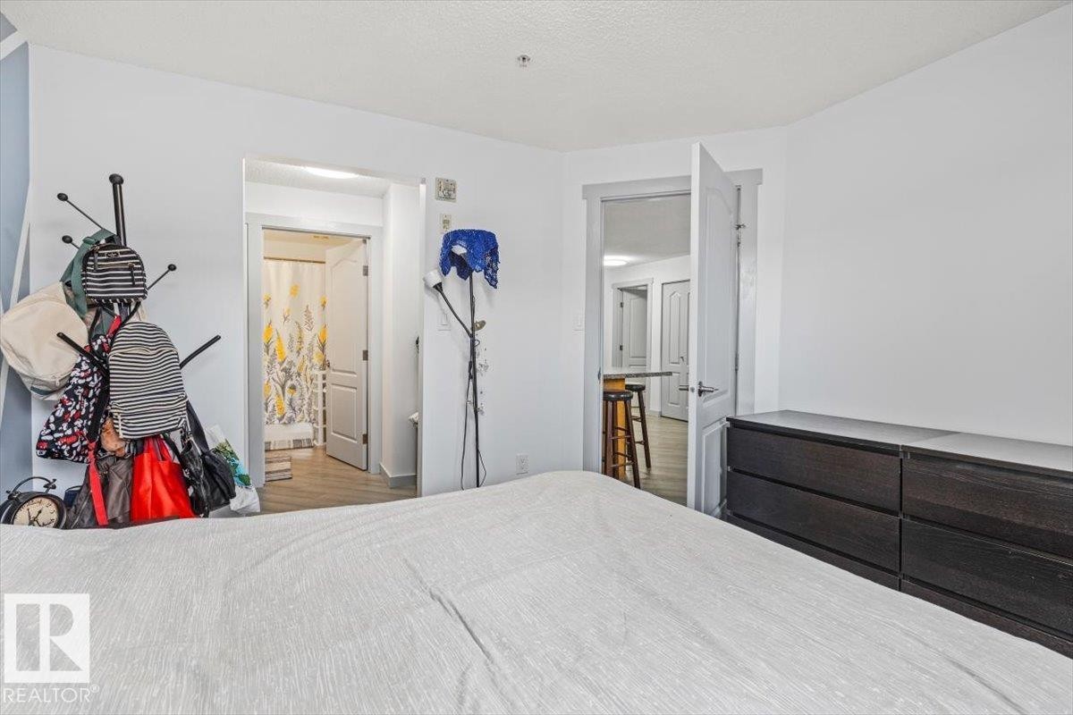1110 330 Clareview Station Drive, Edmonton, AB - Indoor Photo Showing Bedroom