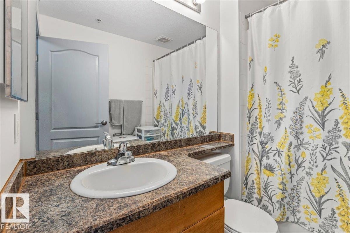 1110 330 Clareview Station Drive, Edmonton, AB - Indoor Photo Showing Bathroom