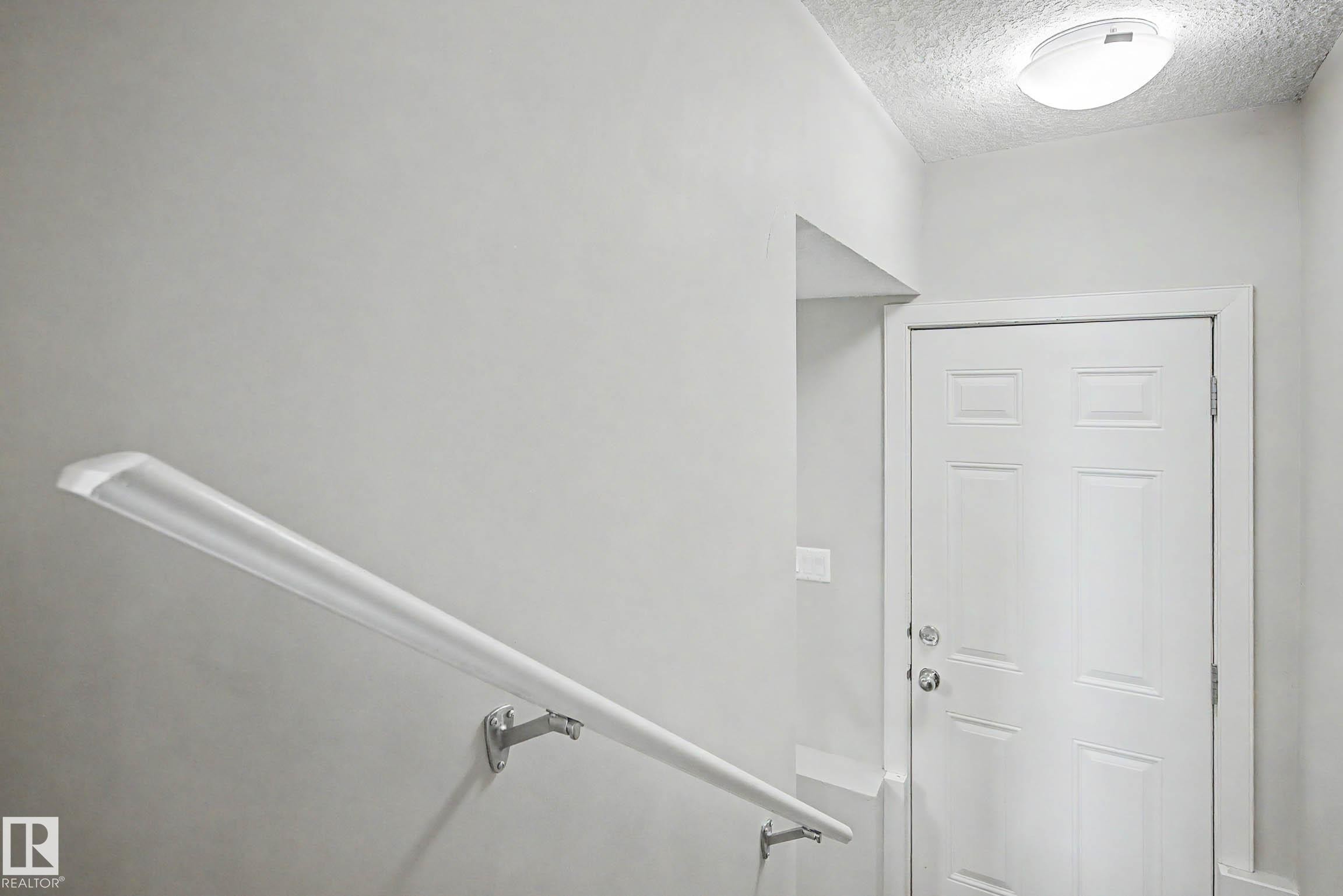 9483 227 Street, Edmonton, AB - Indoor Photo Showing Other Room
