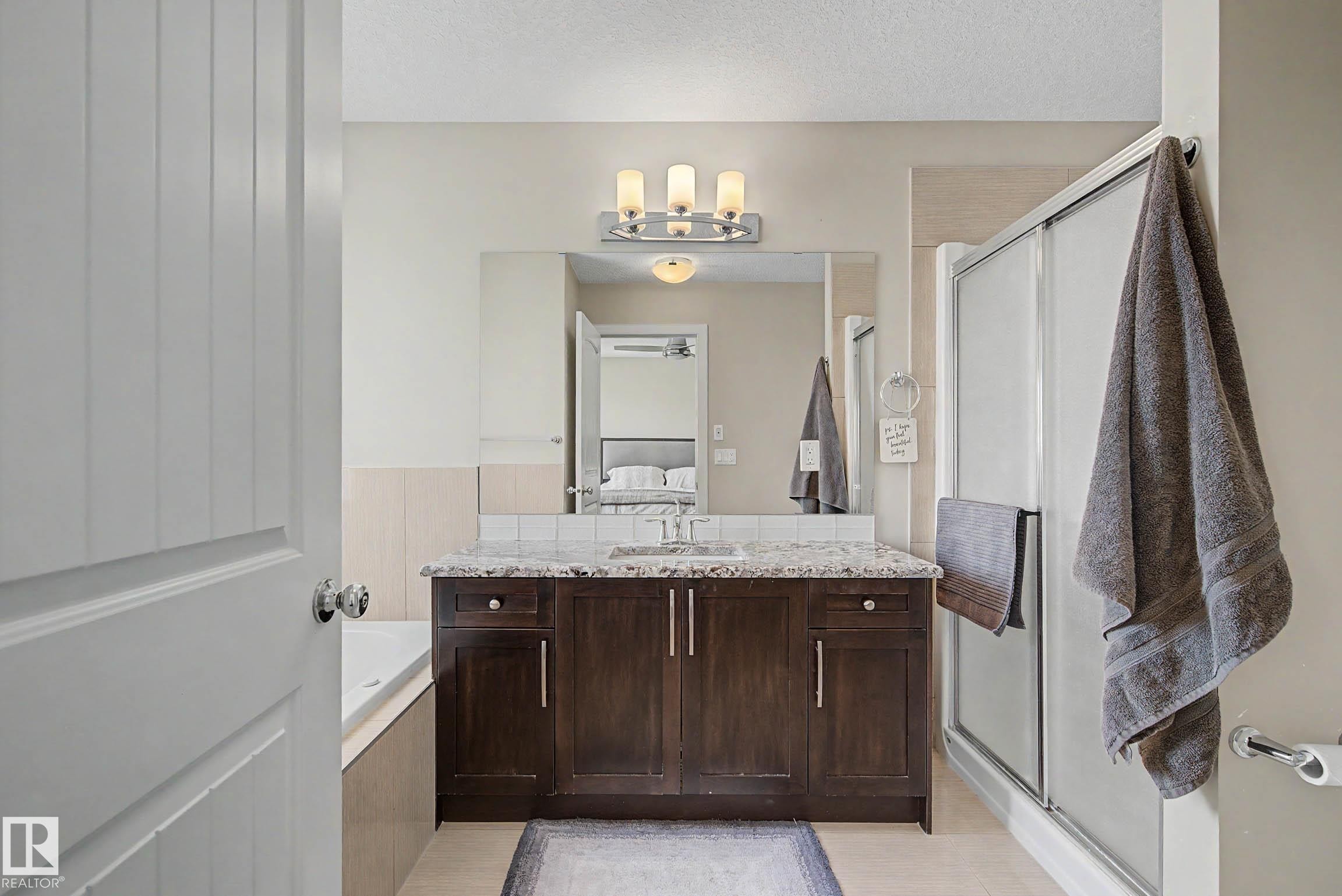 9483 227 Street, Edmonton, AB - Indoor Photo Showing Bathroom