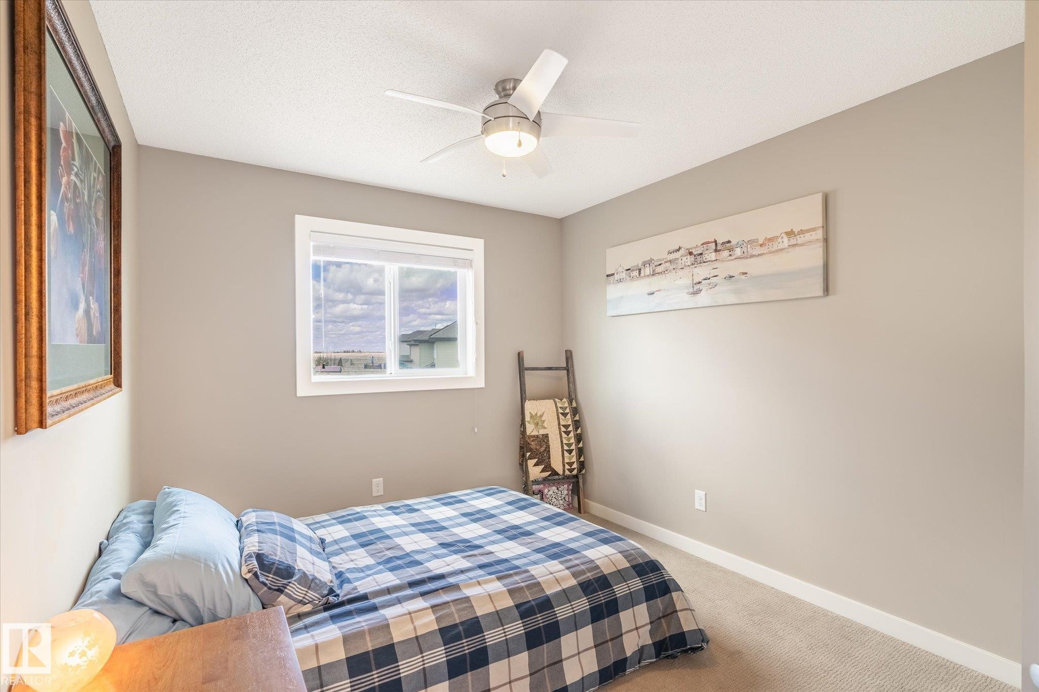 2819 Maple Way, Edmonton, AB - Indoor Photo Showing Bedroom