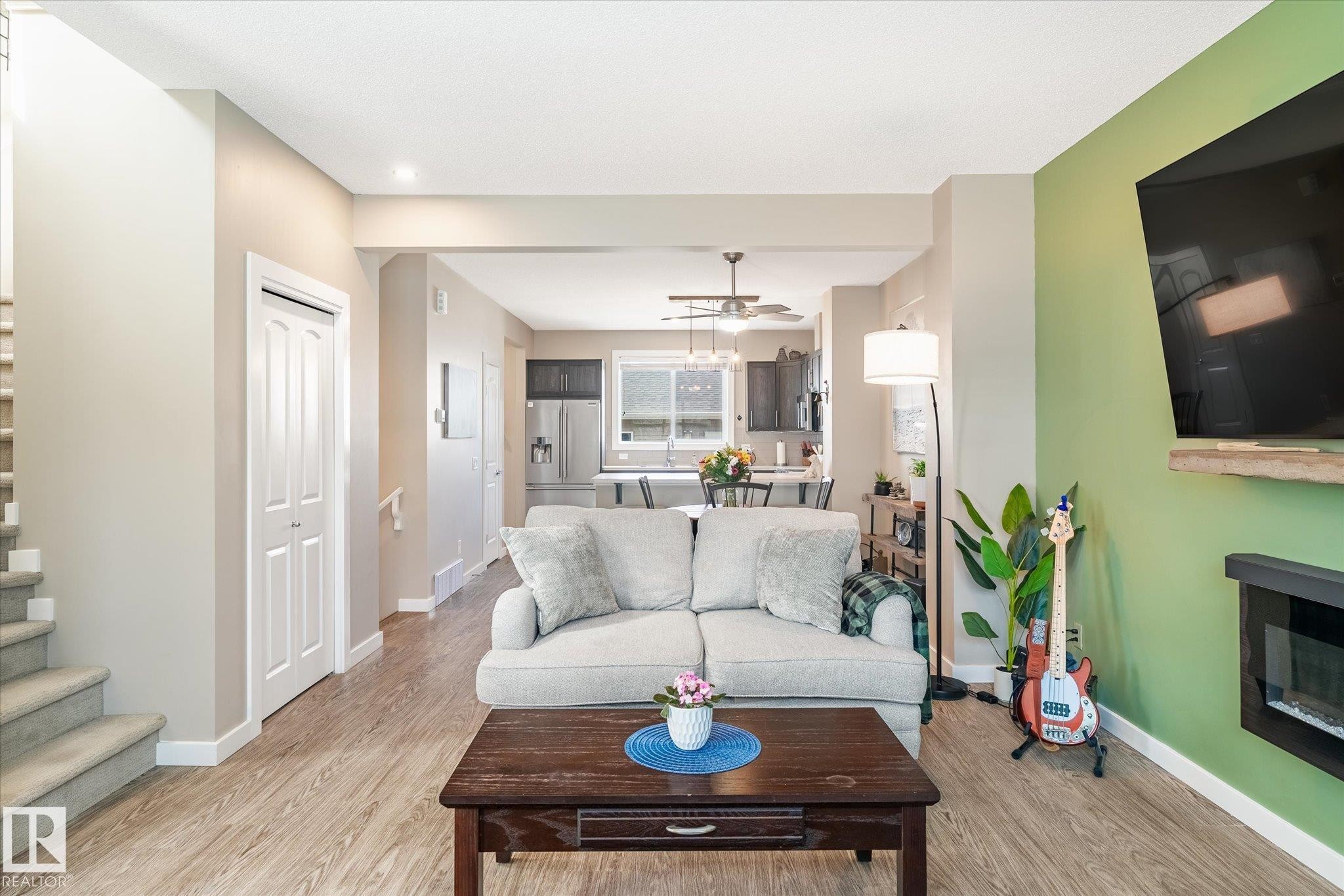 2819 Maple Way, Edmonton, AB - Indoor Photo Showing Living Room With Fireplace