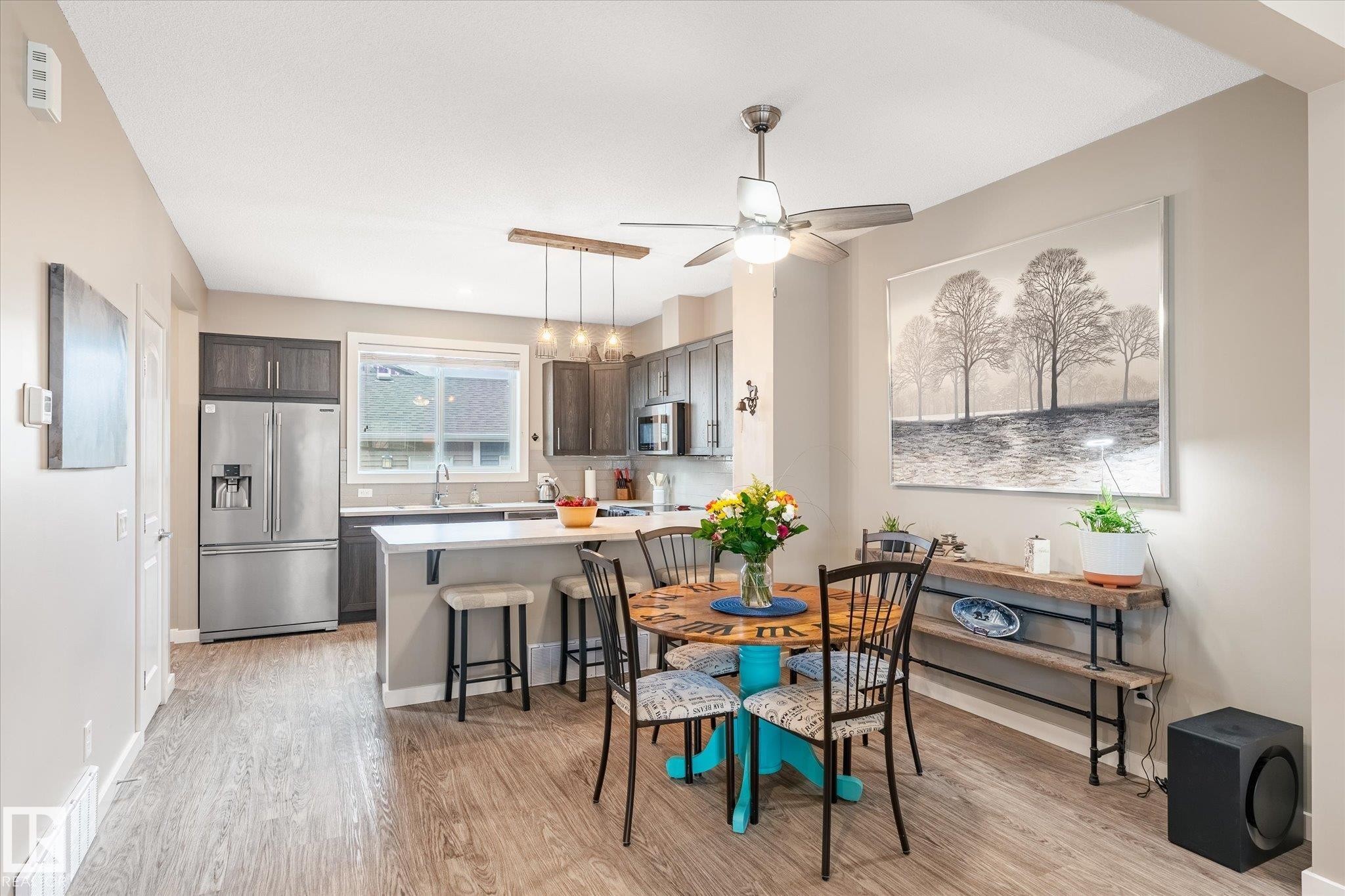 2819 Maple Way, Edmonton, AB - Indoor