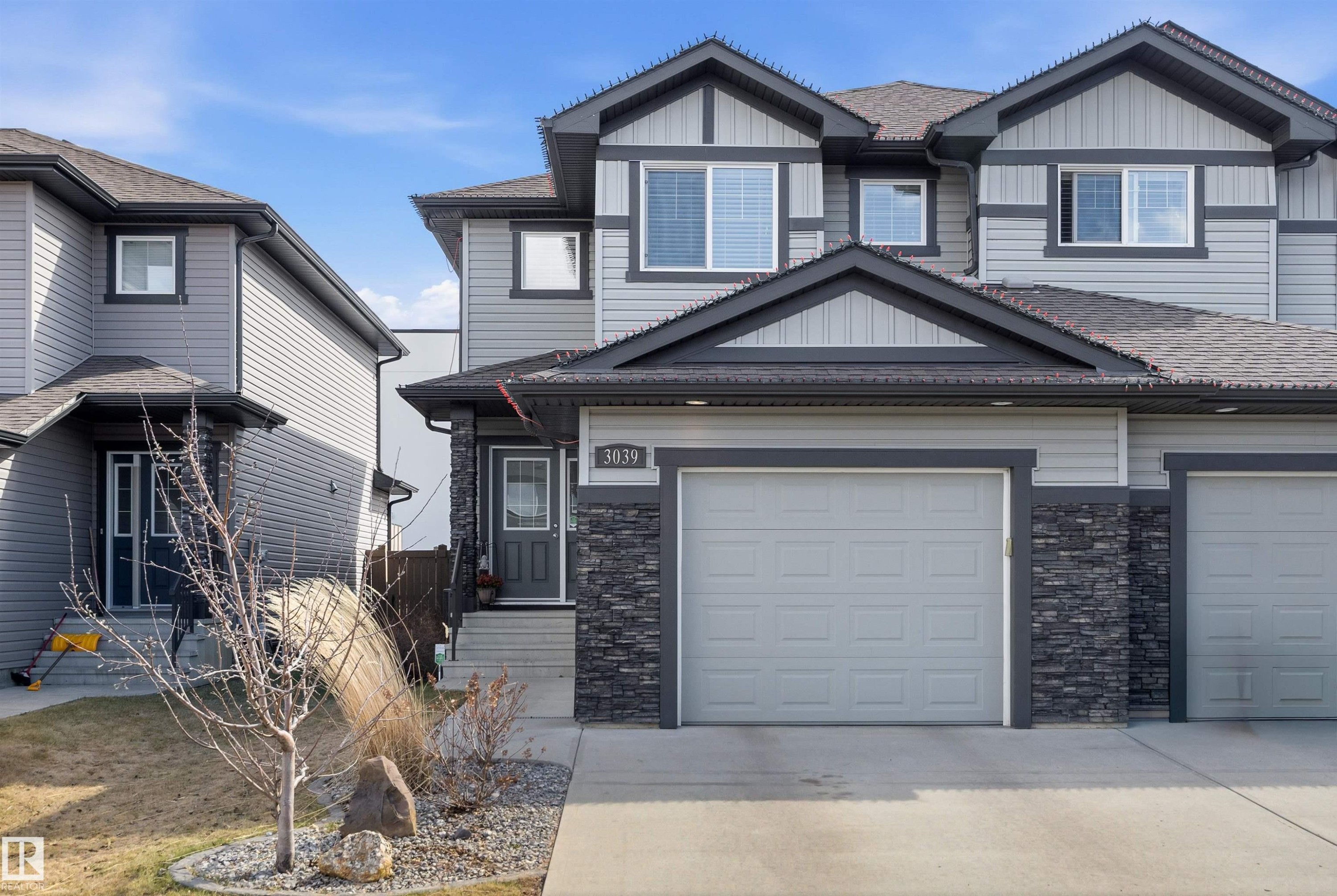3039 Harvey Cr, Edmonton, AB - Outdoor With Facade