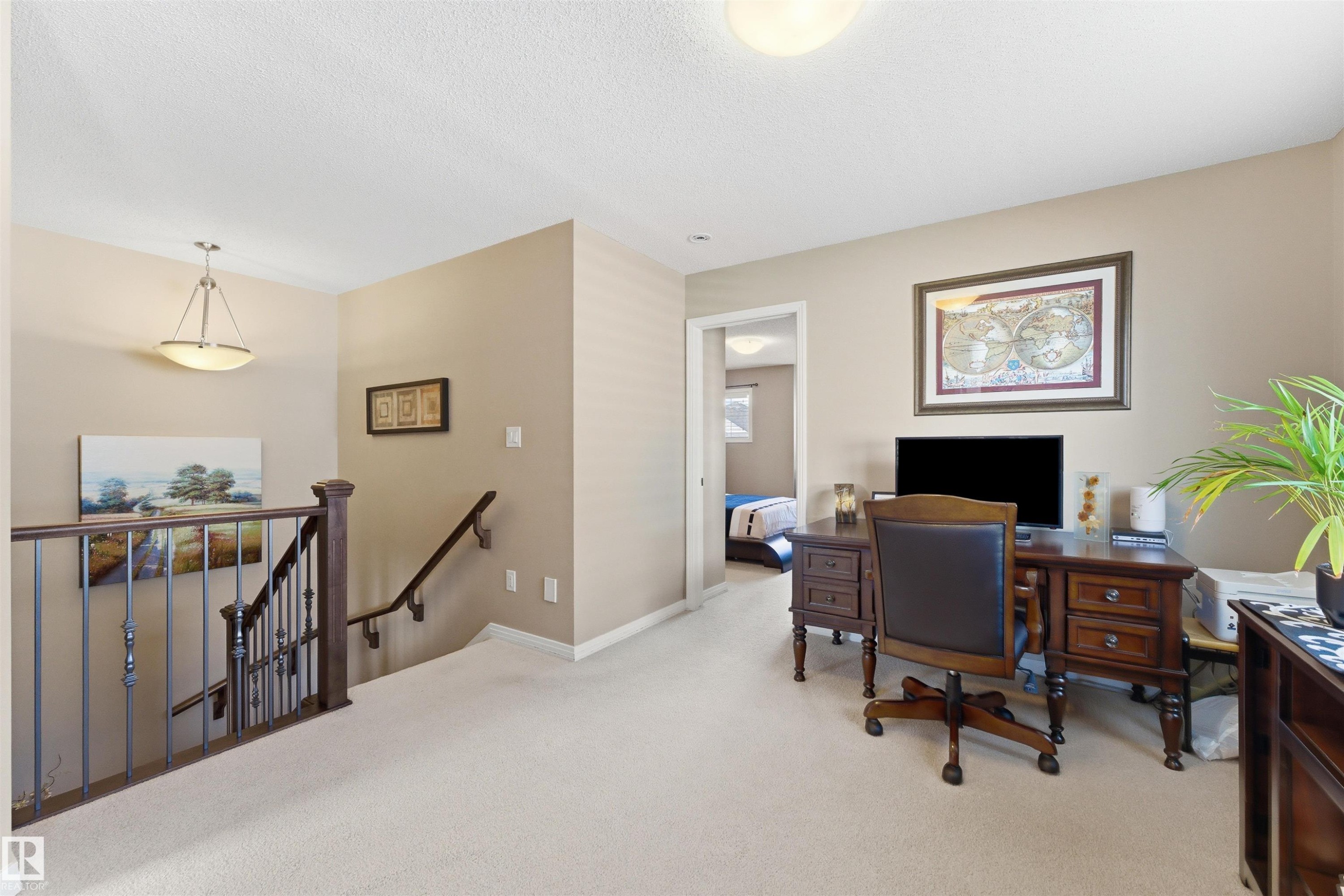 3039 Harvey Cr, Edmonton, AB - Indoor Photo Showing Office