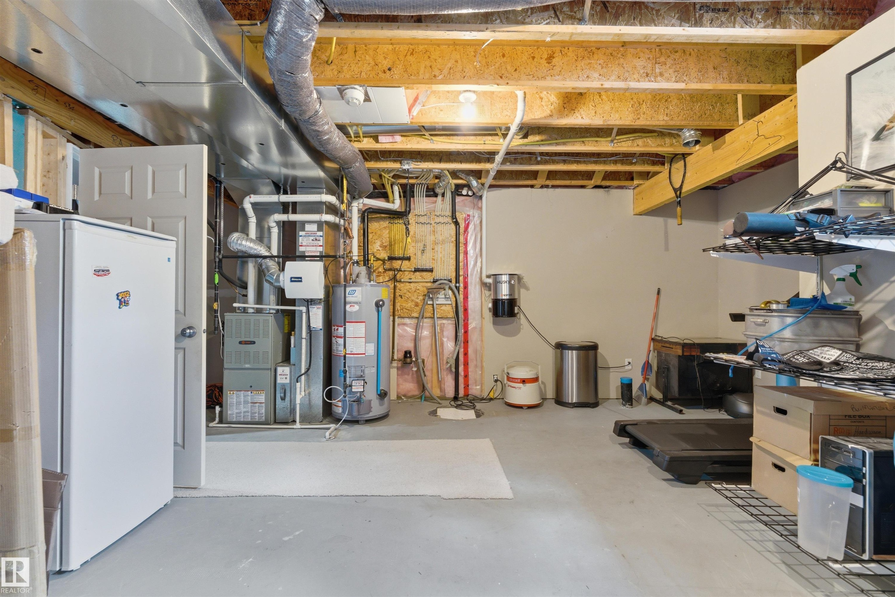 3039 Harvey Cr, Edmonton, AB - Indoor Photo Showing Basement