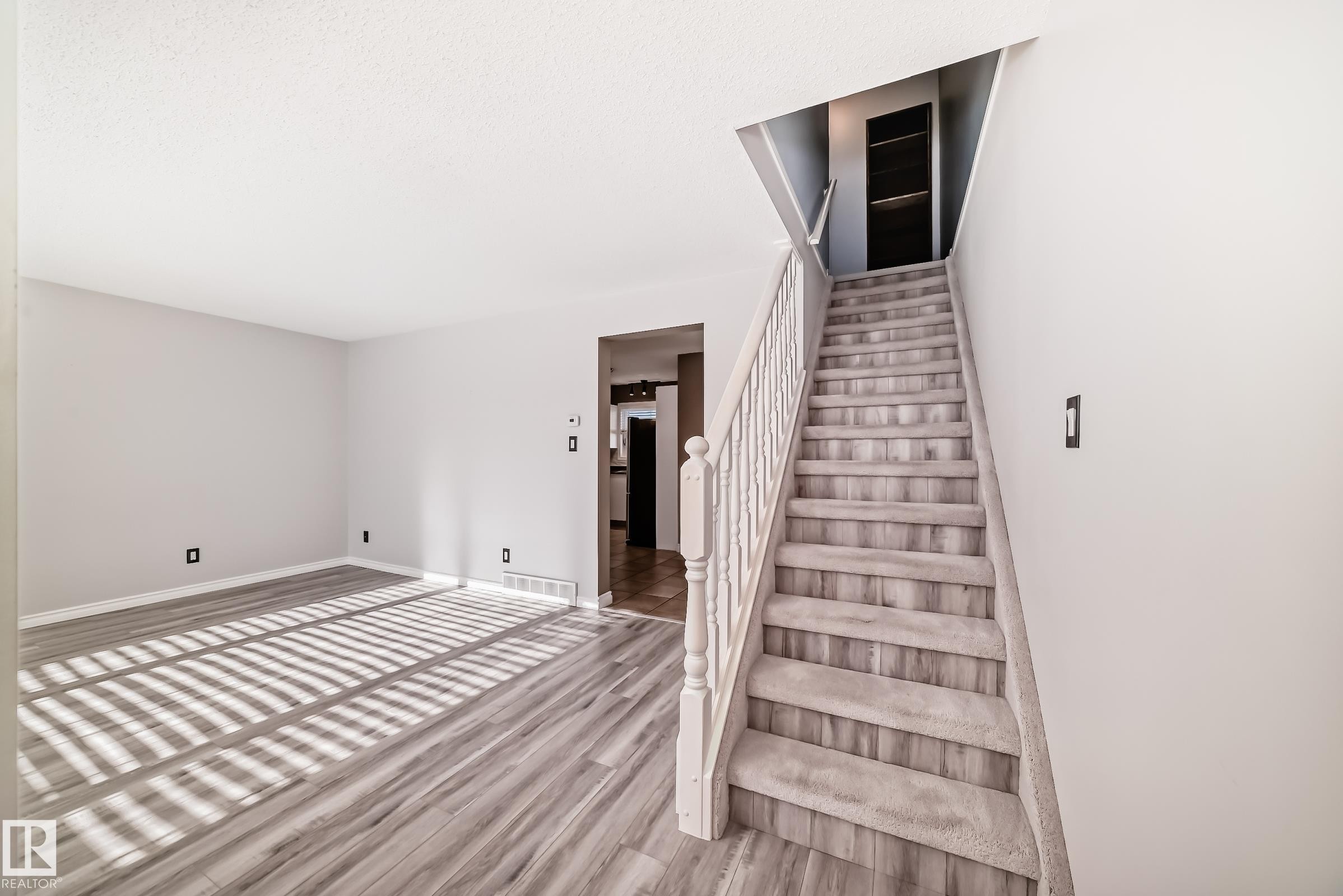 10226 152 Street, Edmonton, AB - Indoor Photo Showing Other Room