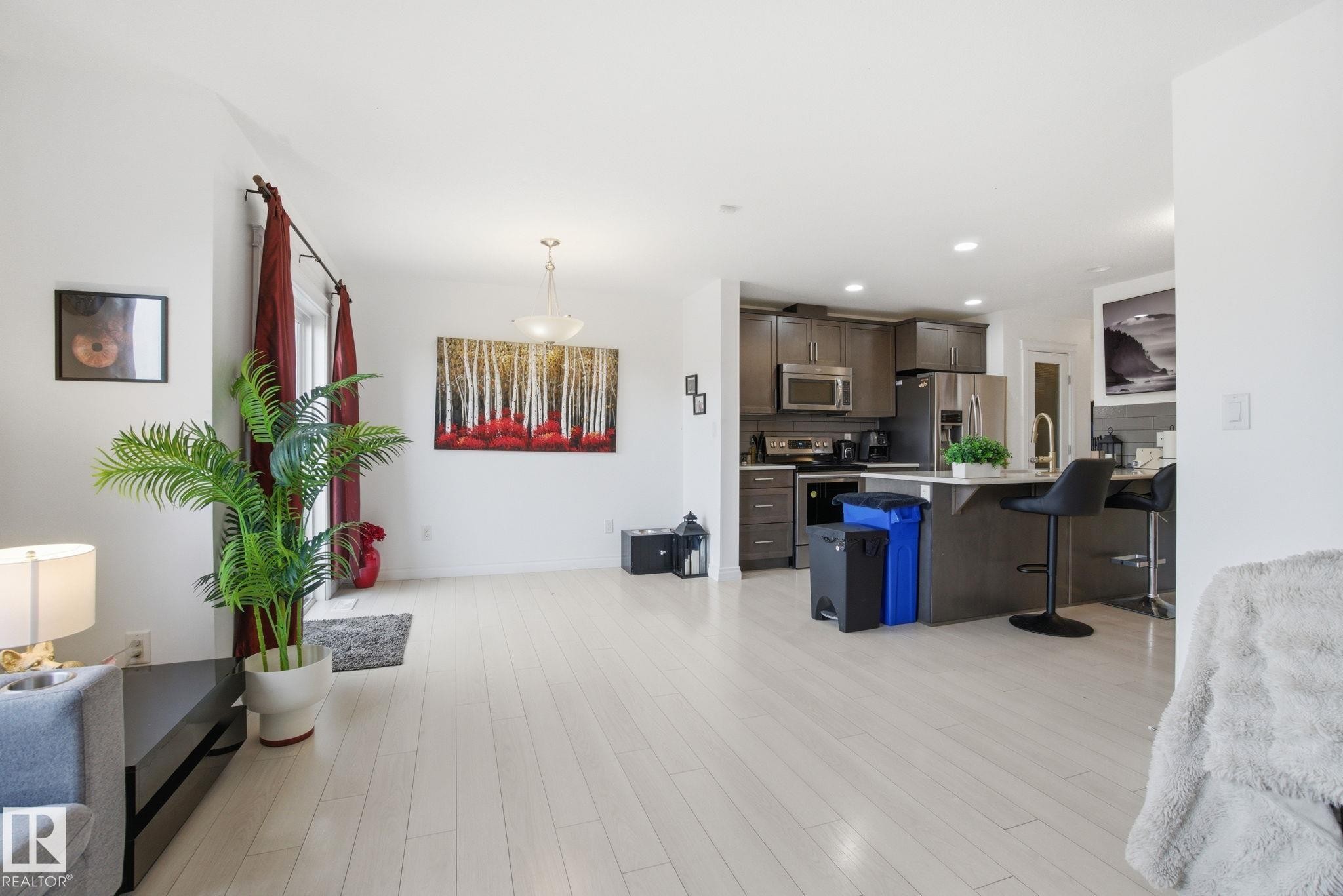 2602 Casey Way, Edmonton, AB - Indoor