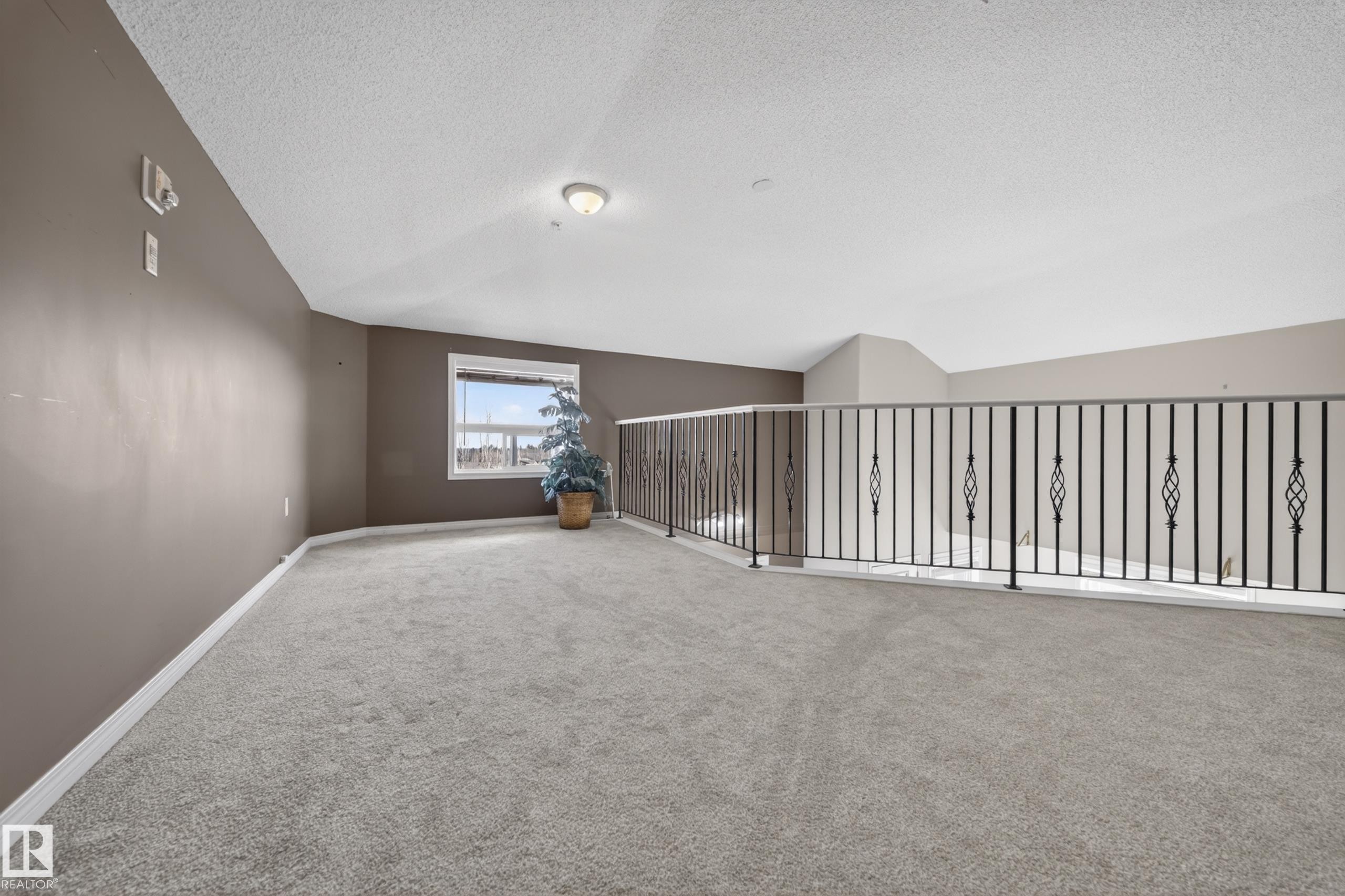 435 1520 Hammond Gate, Edmonton, AB - With Exterior
