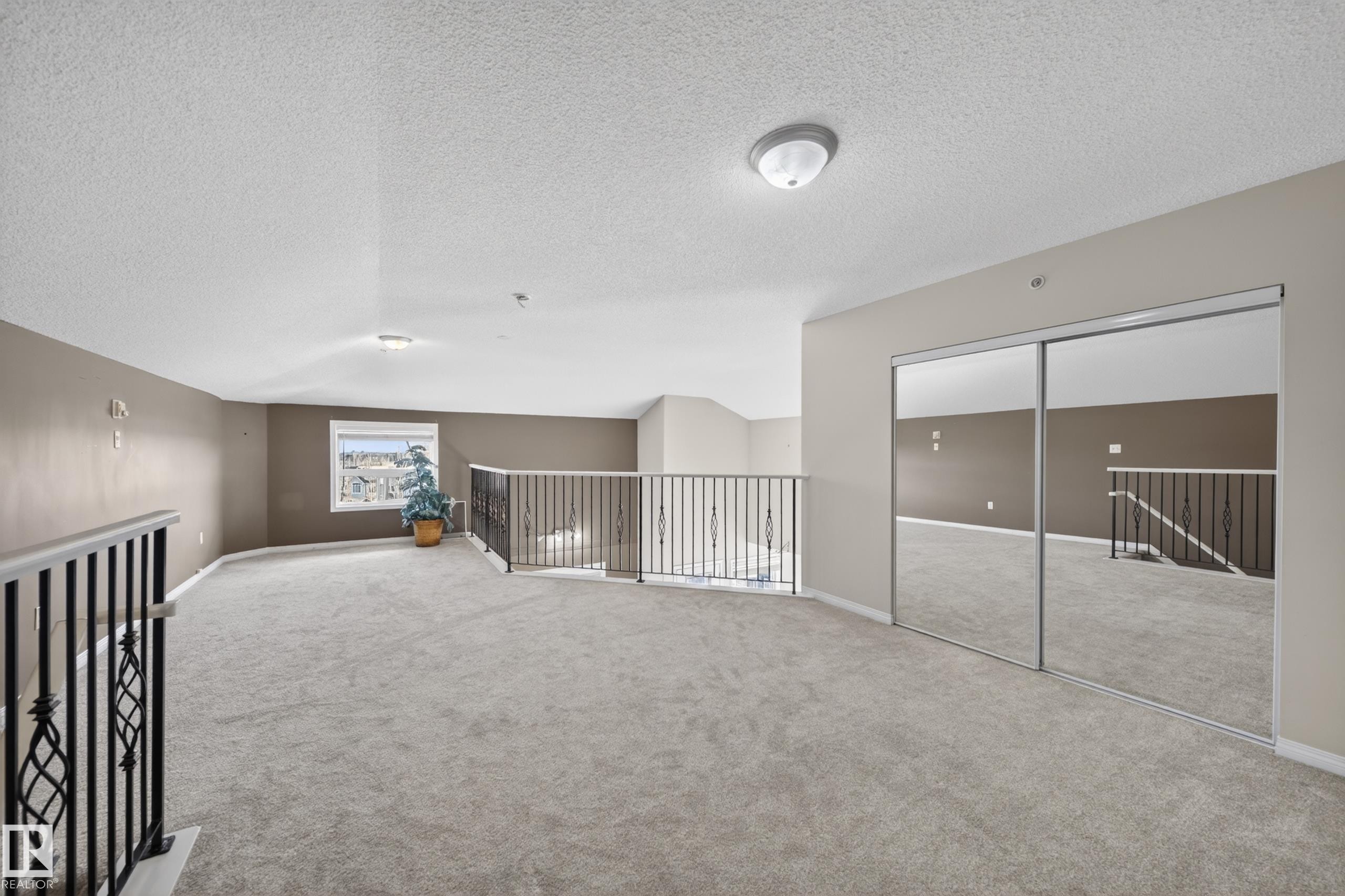 435 1520 Hammond Gate, Edmonton, AB - Indoor