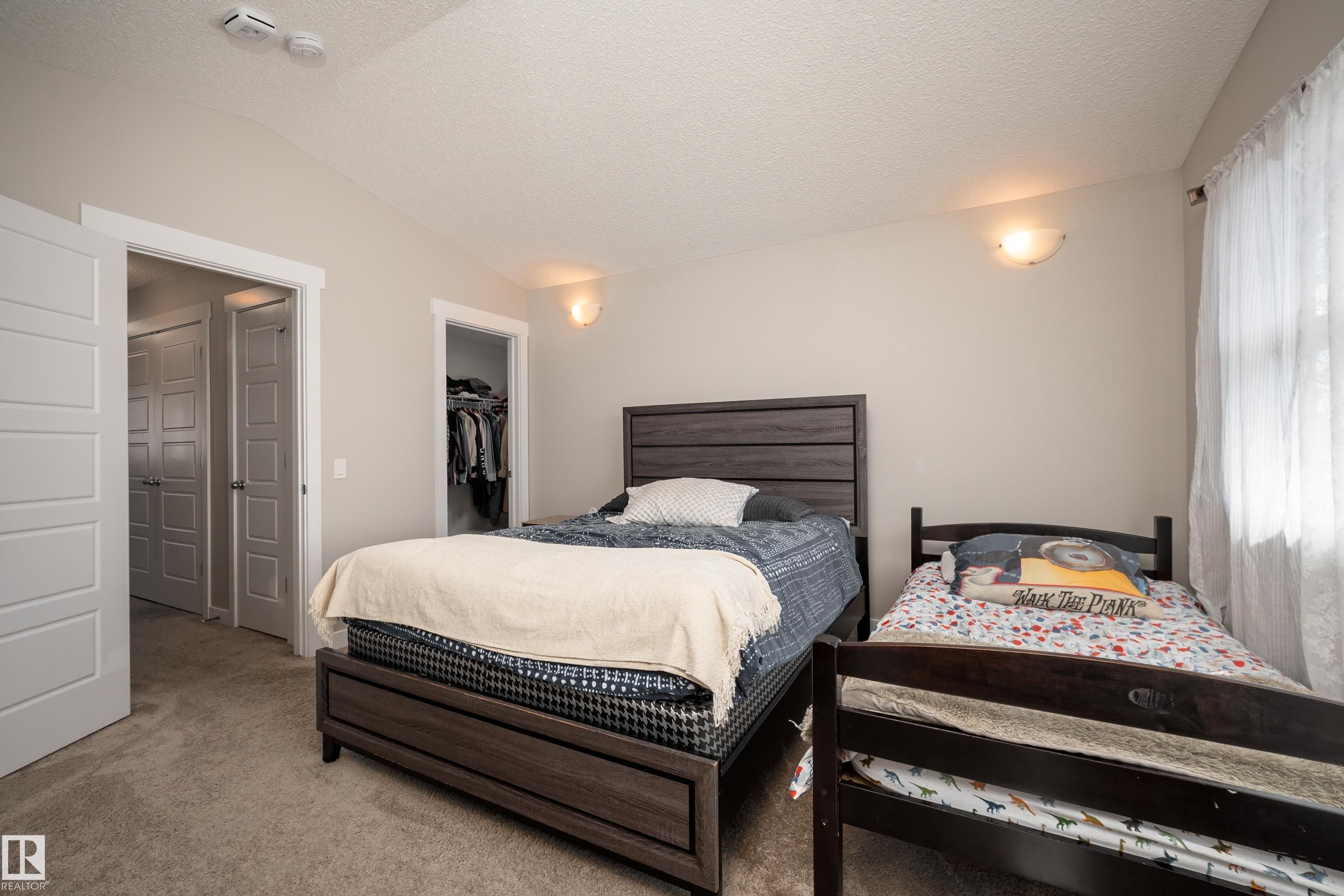3222 Chernowski Way, Edmonton, AB - Indoor Photo Showing Bedroom