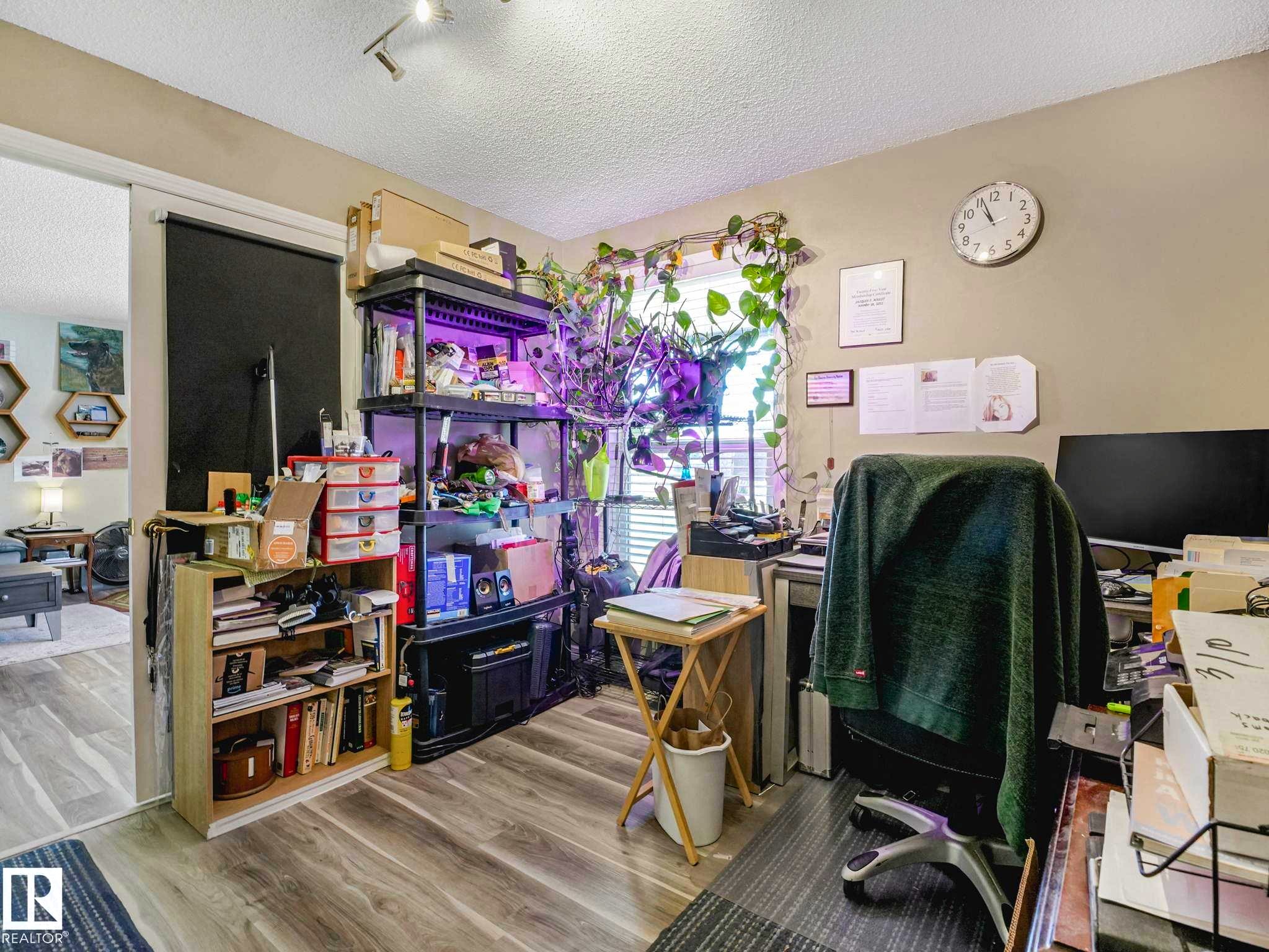 1102 Saddleback Road, Edmonton, AB - Indoor Photo Showing Bedroom