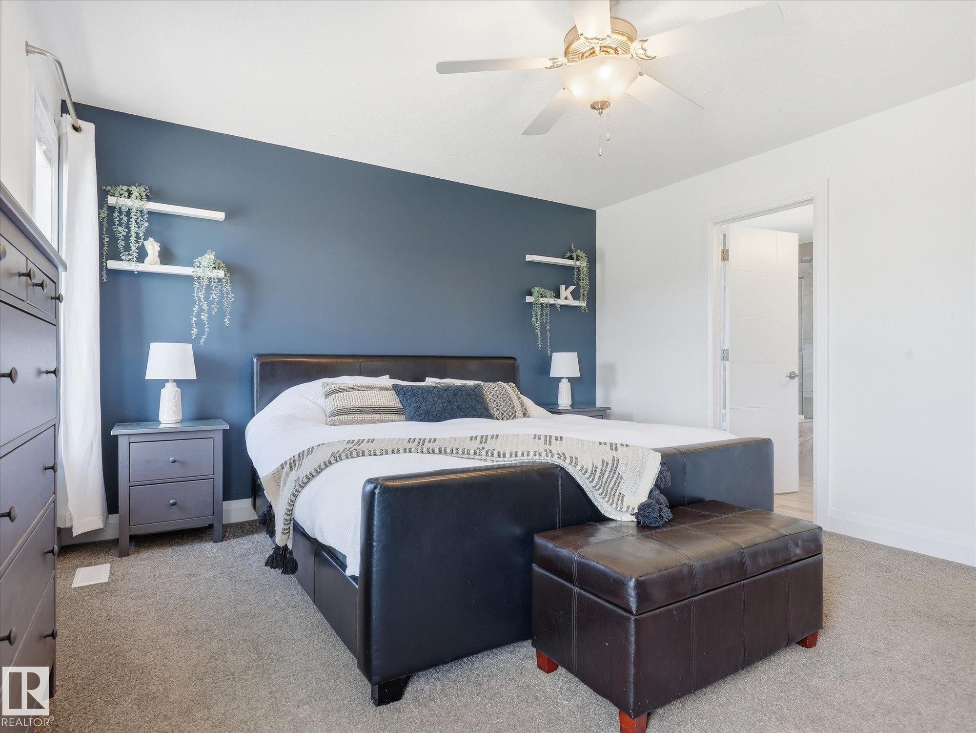 8420 Cushing Court, Edmonton, AB - Indoor Photo Showing Bedroom