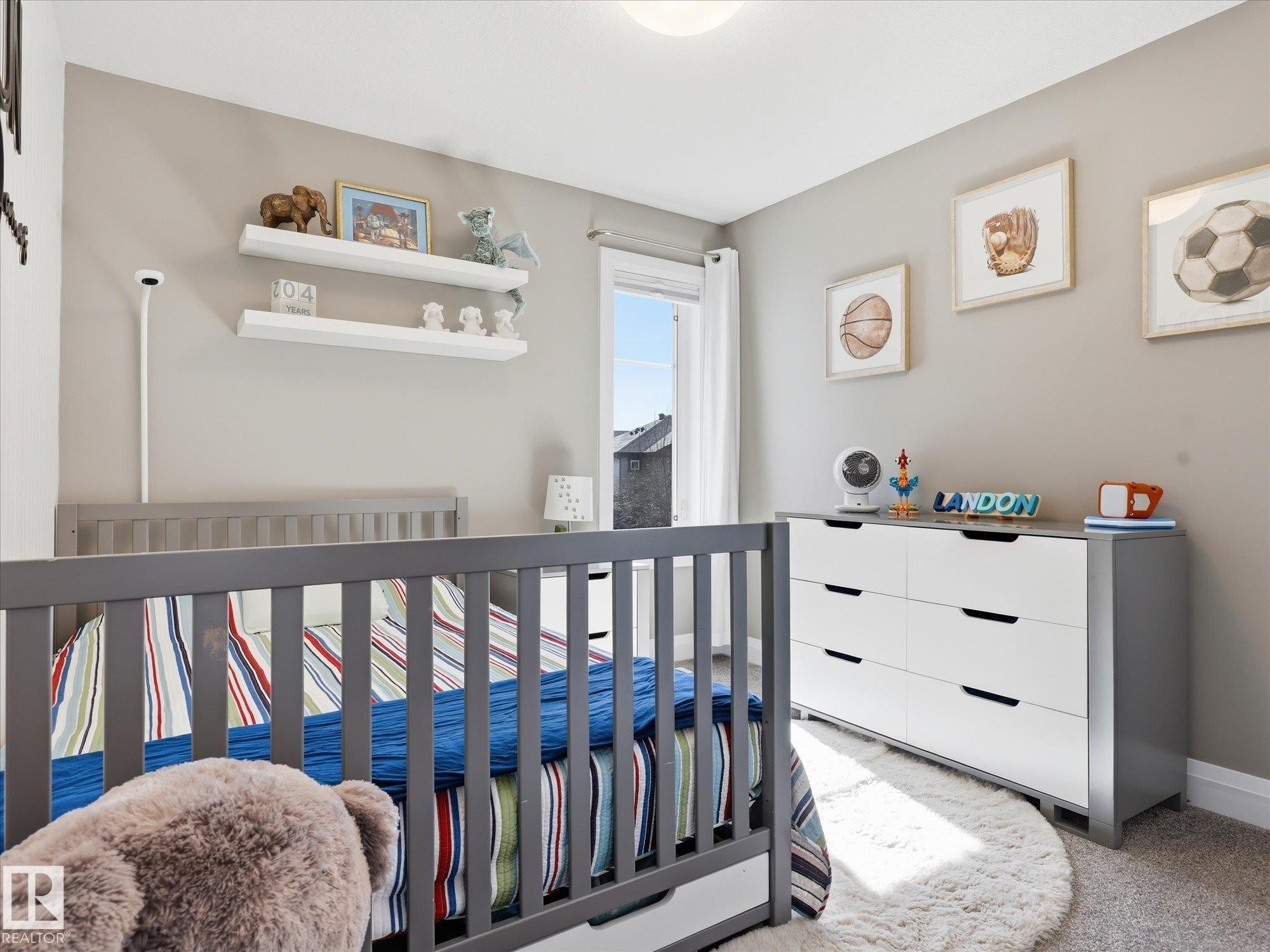 8420 Cushing Court, Edmonton, AB - Indoor Photo Showing Bedroom