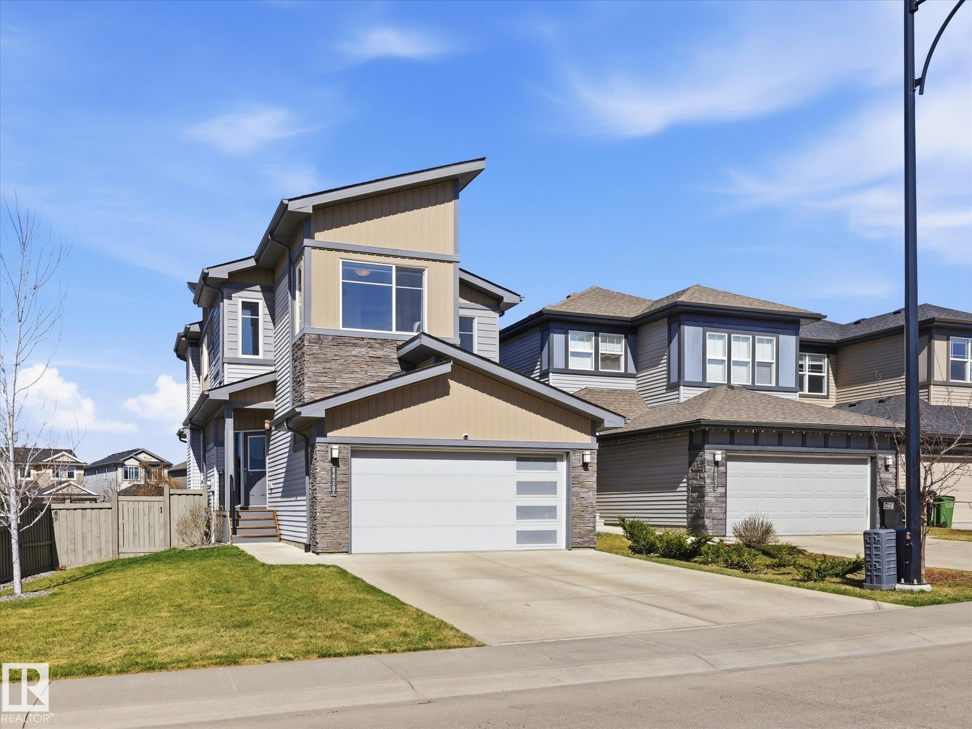8420 Cushing Court, Edmonton, AB - Outdoor With Facade