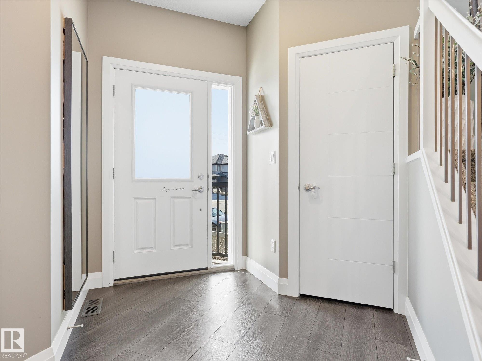 8420 Cushing Court, Edmonton, AB - Indoor Photo Showing Other Room