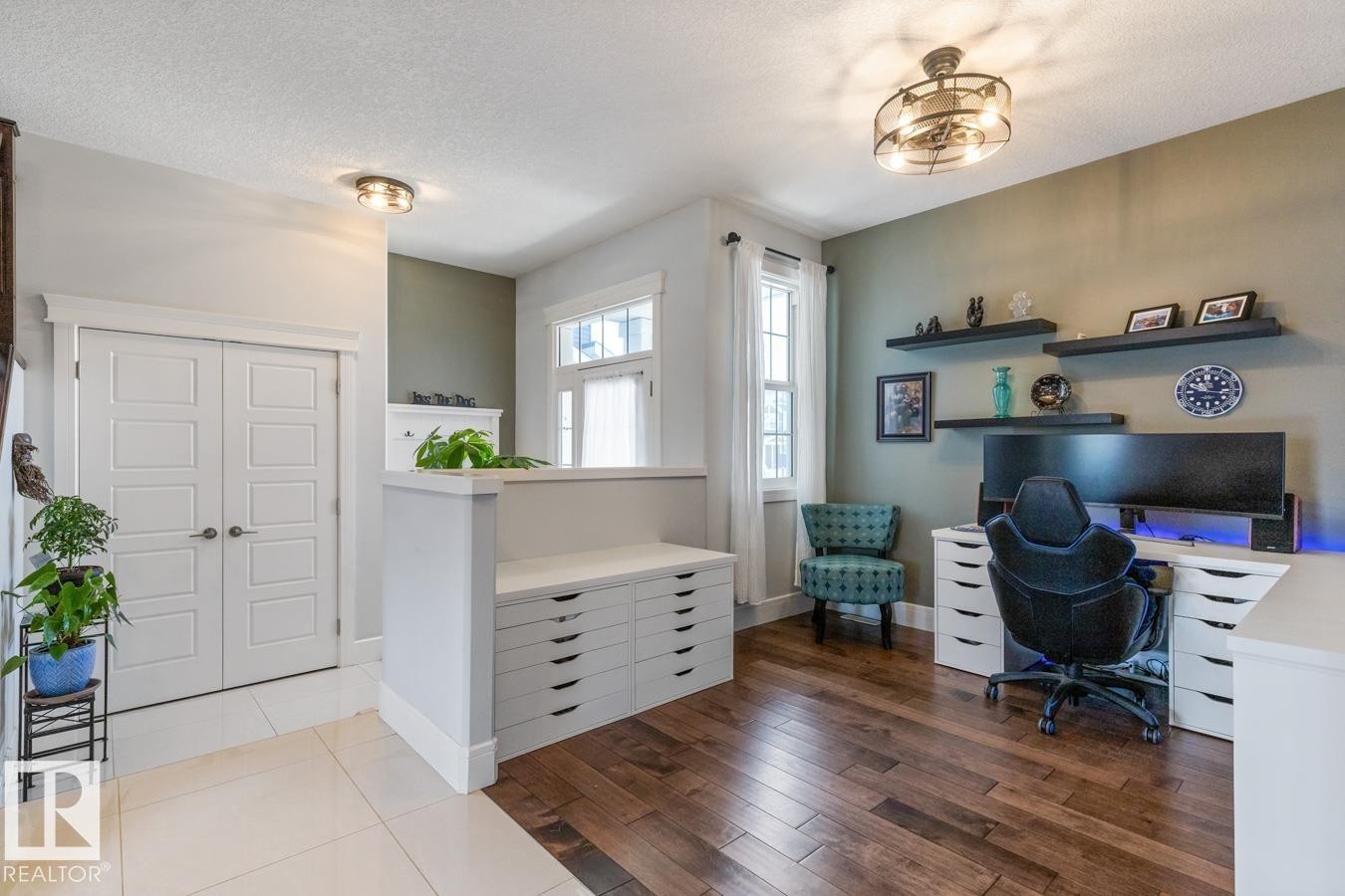 357 Simpkins Wynd, Leduc, AB - Indoor Photo Showing Office
